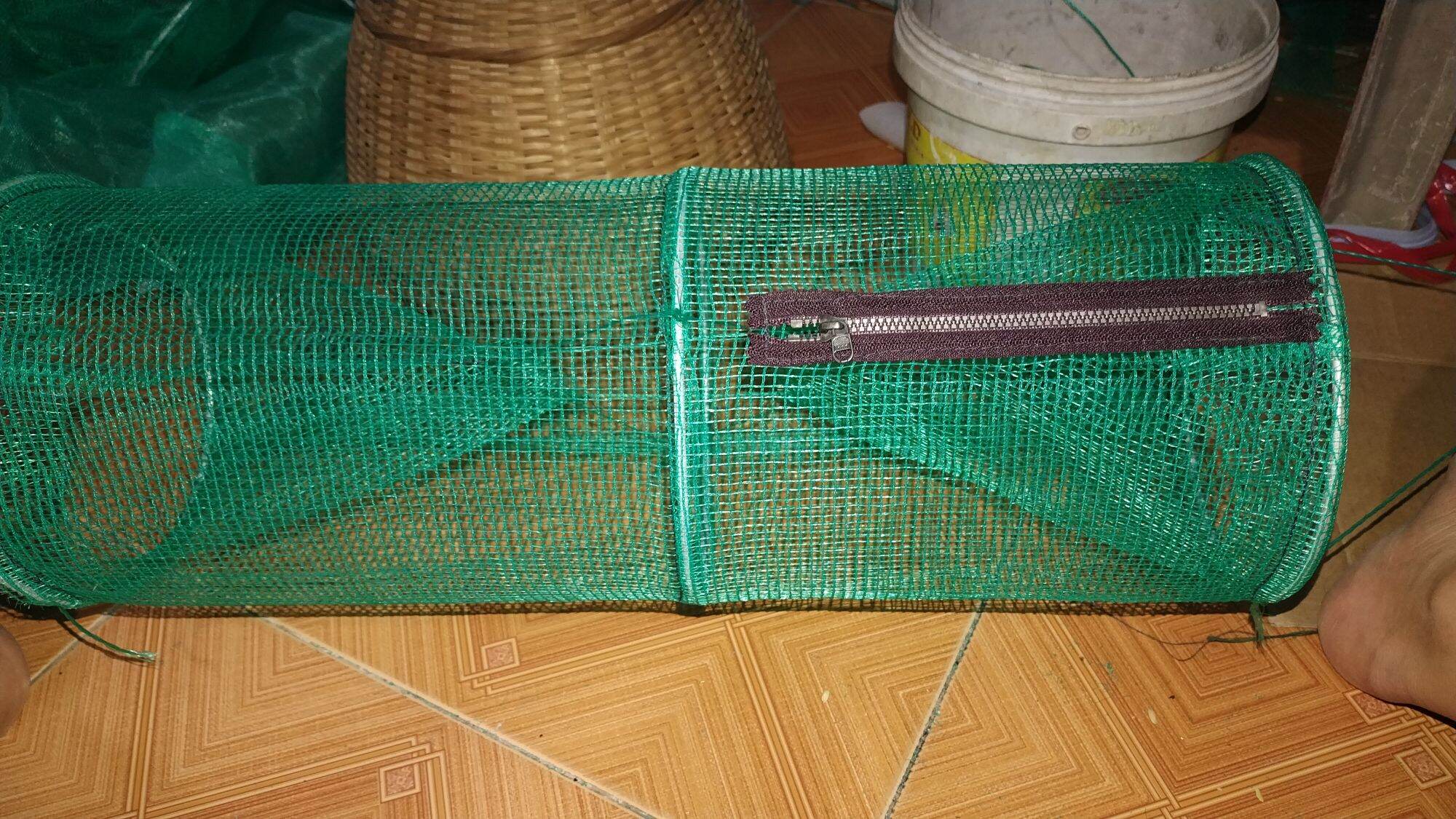 Multi-Purpose Copper Frog Trap with Green Mesh and 4-2 Inch Eyes, Convenient Zipper Closure, Uses Fish Bait.