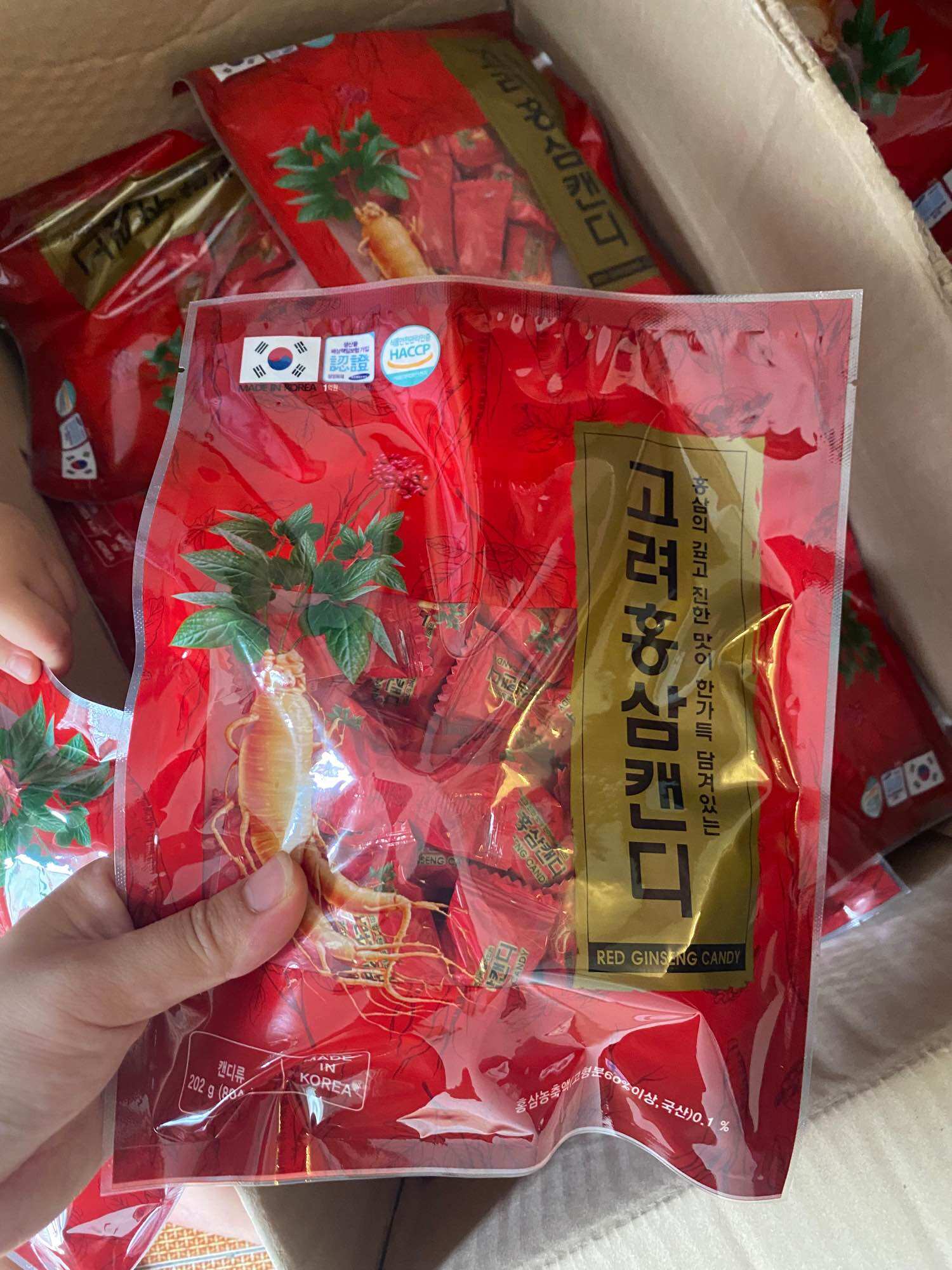 Kẹo hồng sâm đỏ Hàn Quốc (202gr)