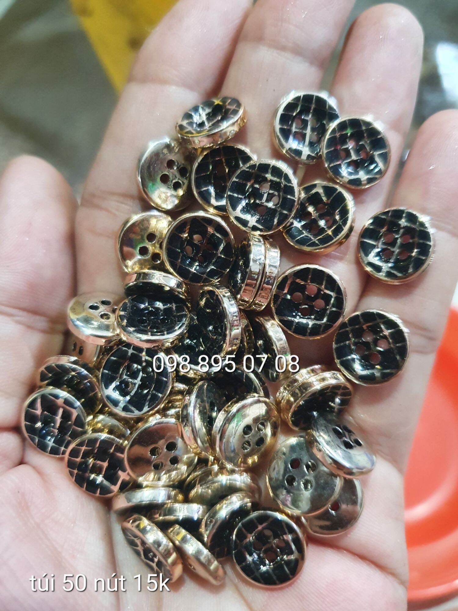 NÚT SƠ MI KIỂU( 50 cái)