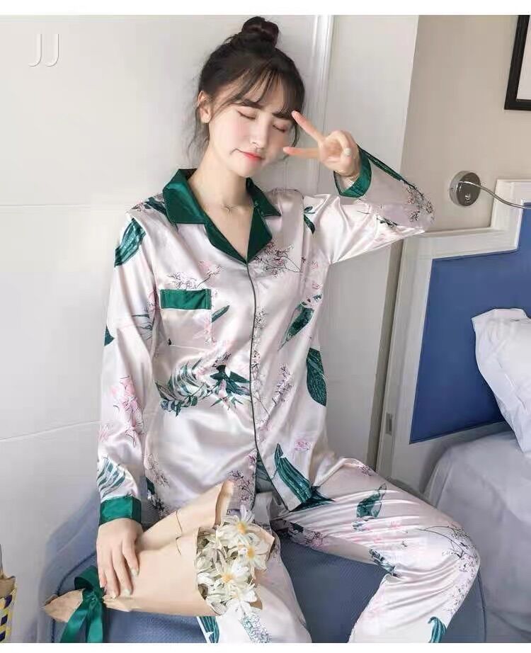 BỘ PIZAMA LỤA MỀM TAY DÀI HOẠ TIẾT LÁ - D76