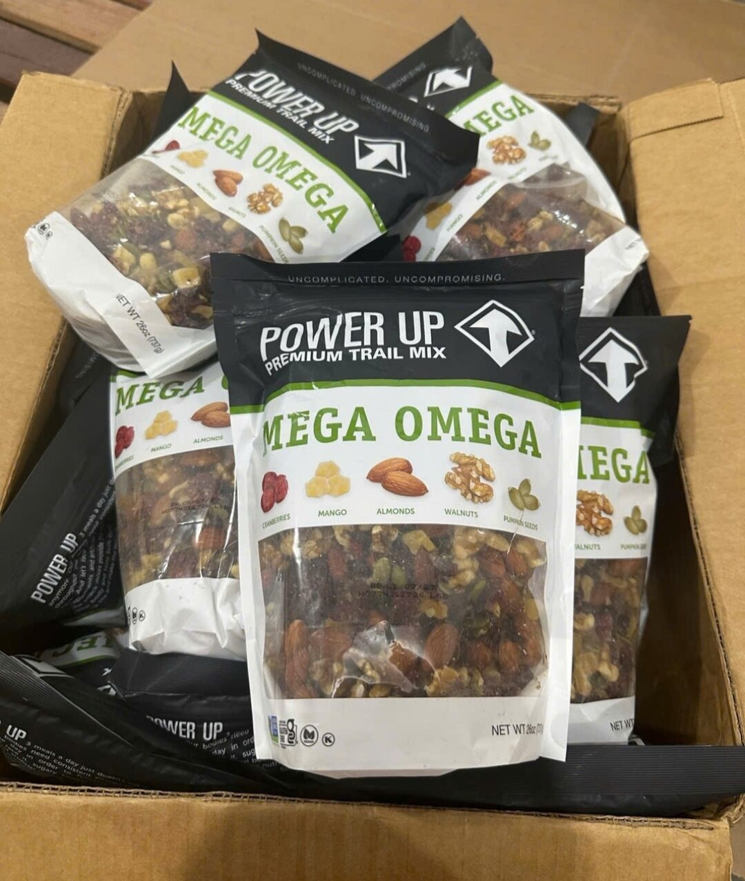 Hạt mix và trái cây sấy khô Gourmet Nut Power Up Trail Mix, Mega Omega. hang my.