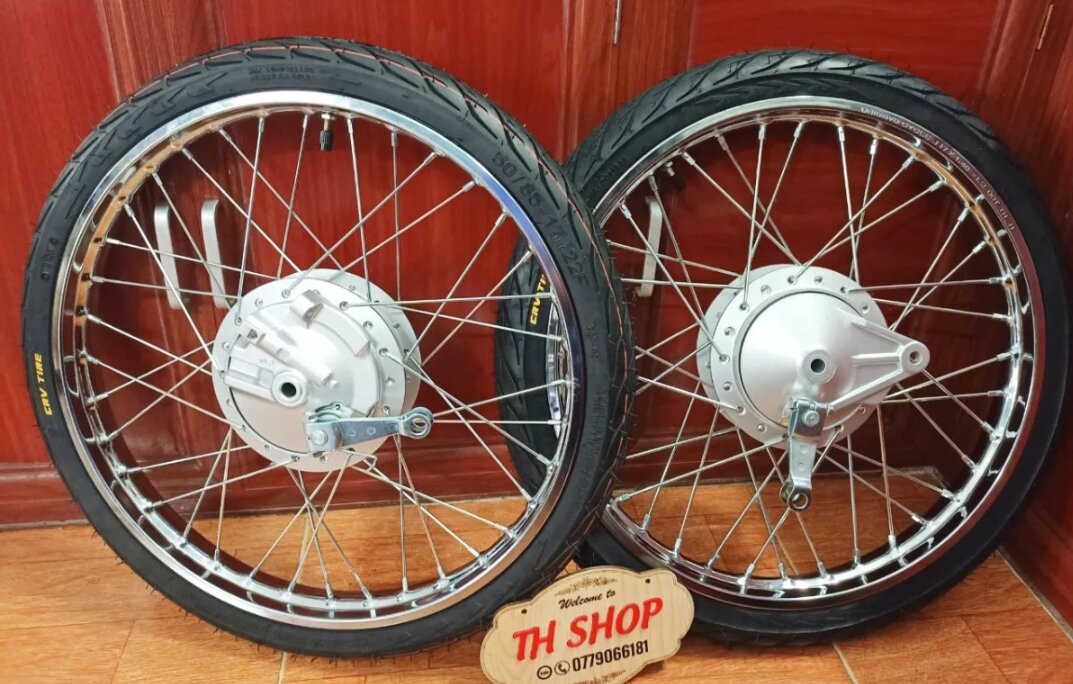 BÁNH CĂM WAVE, DREAM ĐÙM ZIN KÈM 2 MÁ ĐÙM TRƯỚC SAU Y NHƯ HÌNH ẢNH NIỀNG SẮT UNIONVD FULL VỎ RUỘT CRV CAMEL THÁI LAN GẮN VỪA NHƯ ZIN CÁC DÒNG XE TRƯỚC SAU THẮNG ĐÙM SẢN PHẨM CHẤT LƯỢNG NHANH TAY MUA NGAY TOP GIAN HÀNG UY TÍN