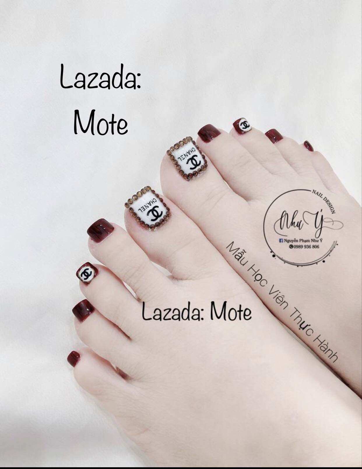 Nailbox móng chân đỏ đô