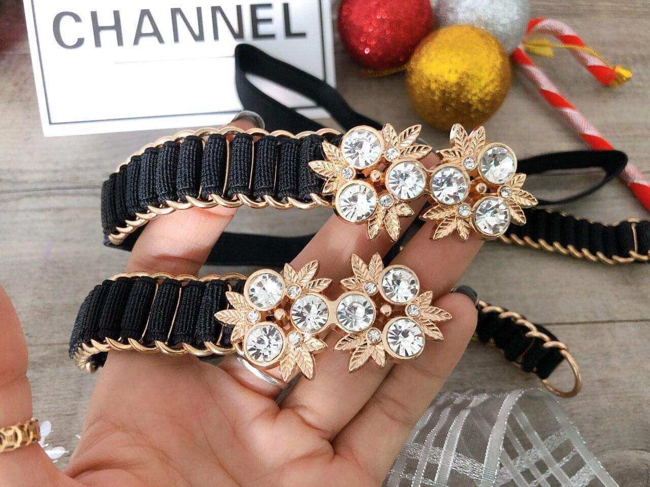 Đai váy bông hoa xếp li
