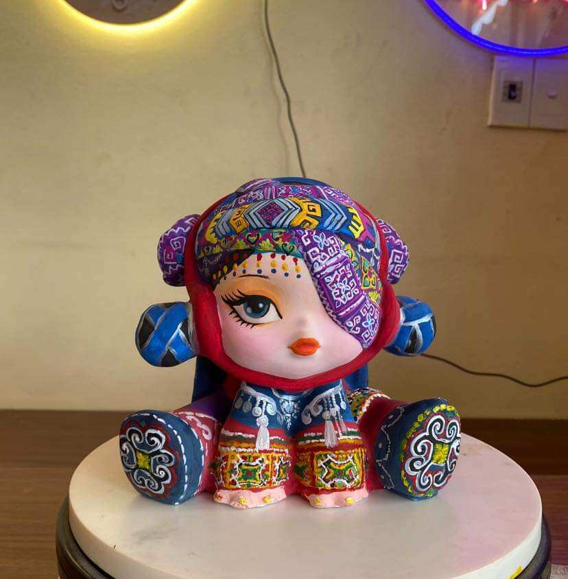 Tượng thạch cao tô màu skullPanda size XL