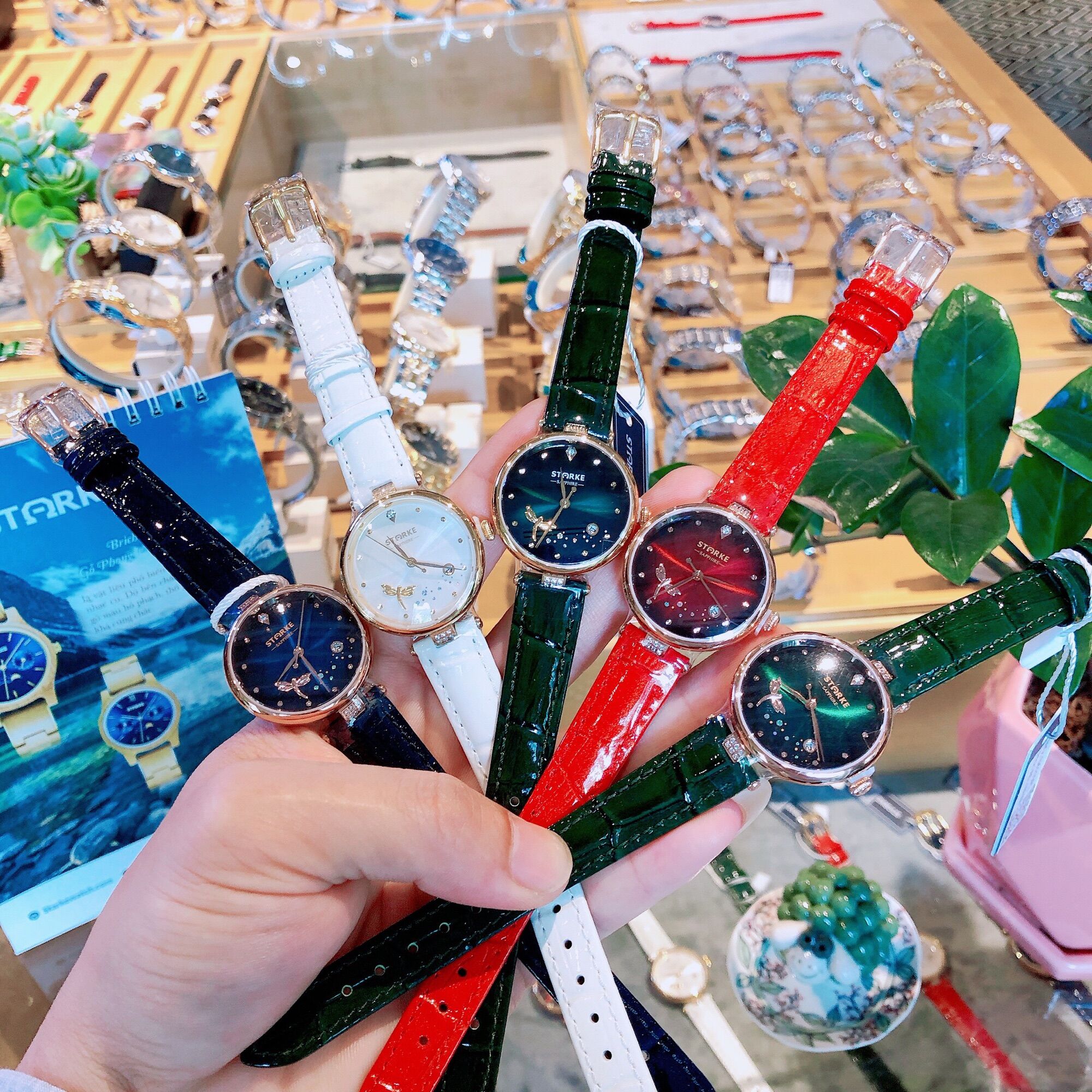 Đồng Hồ Nữ Starke Xanh Lá