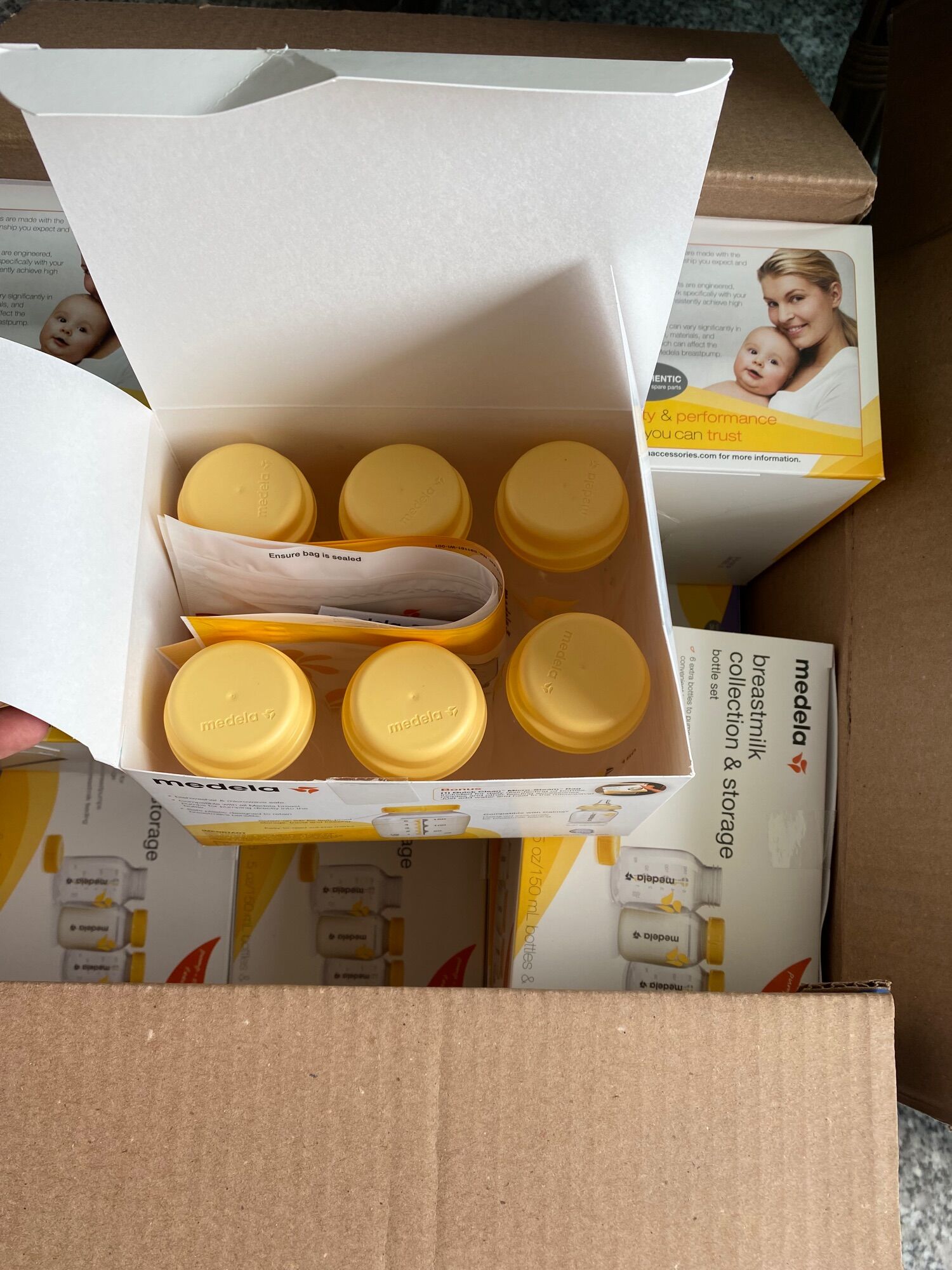 Set bình trữ sữa medela chính hãng - 6 bình 150ml