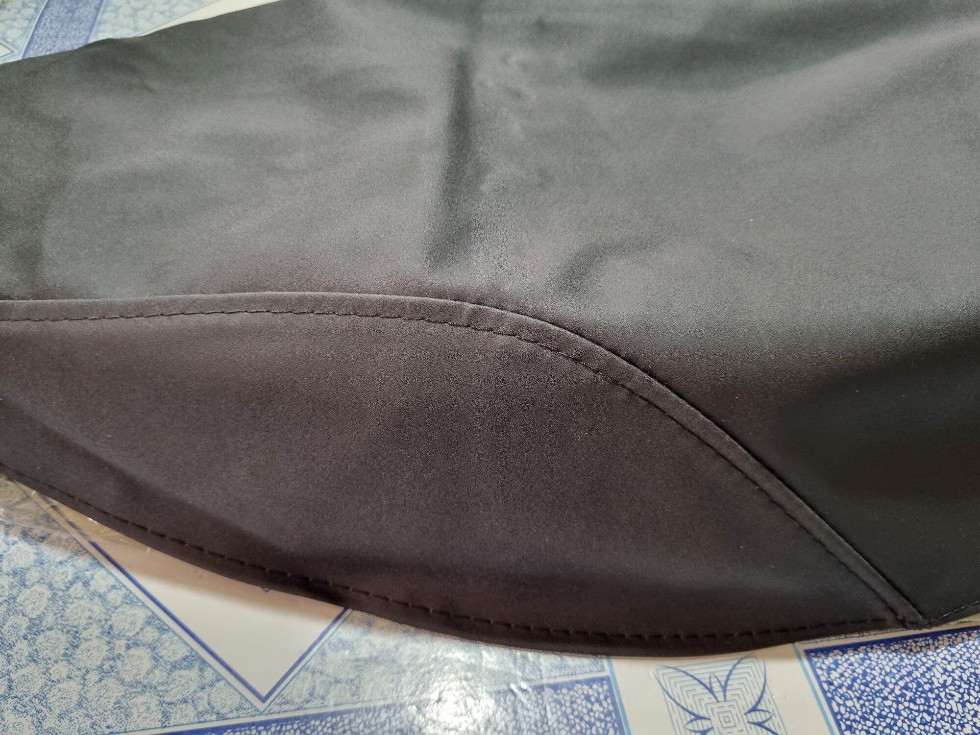 Áo yên xe Attila đời đầu