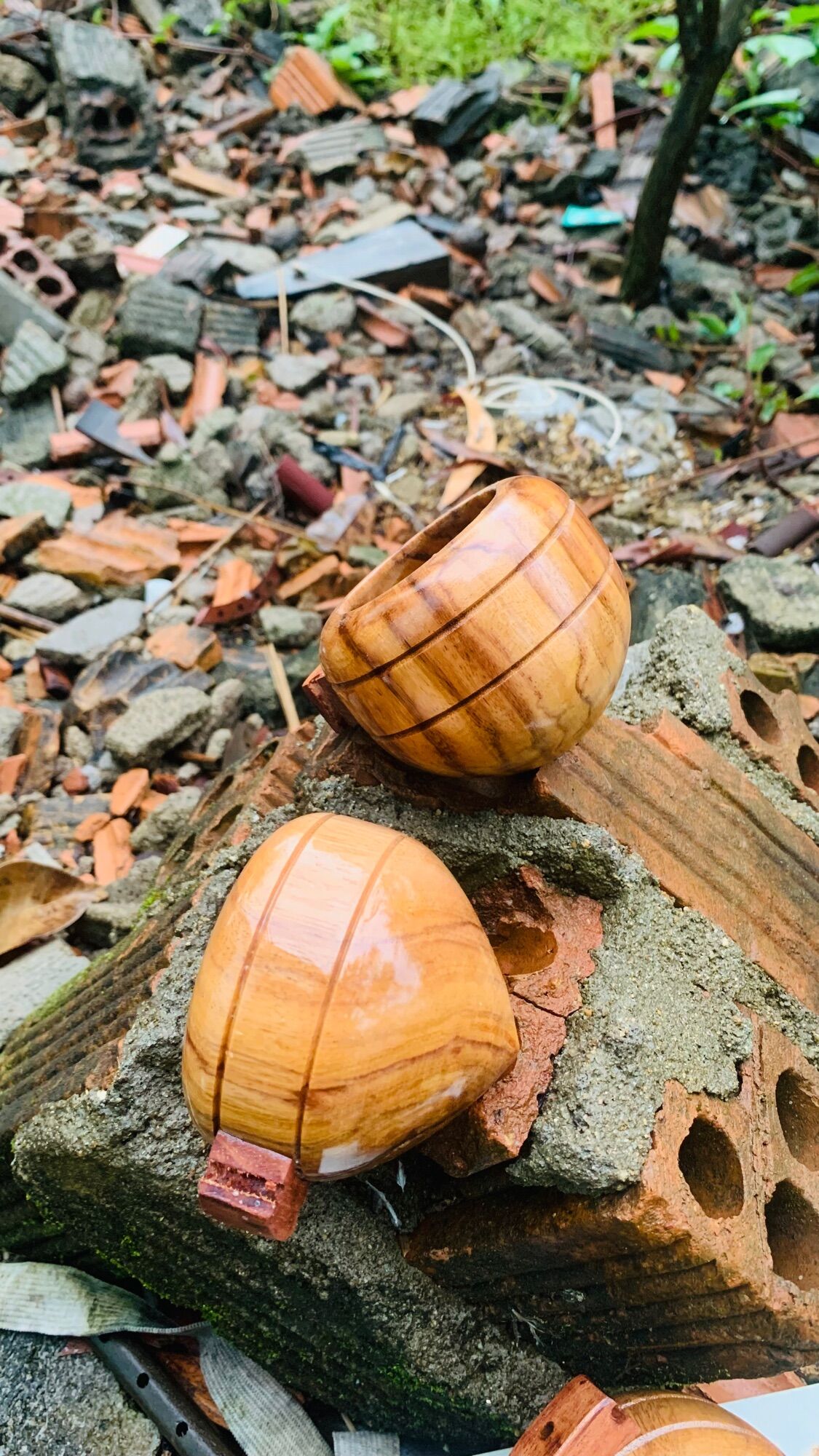 Cóng Đựng Thức Ăn Cho Chim ( gỗ lăng mun, gổ căm xe mở)