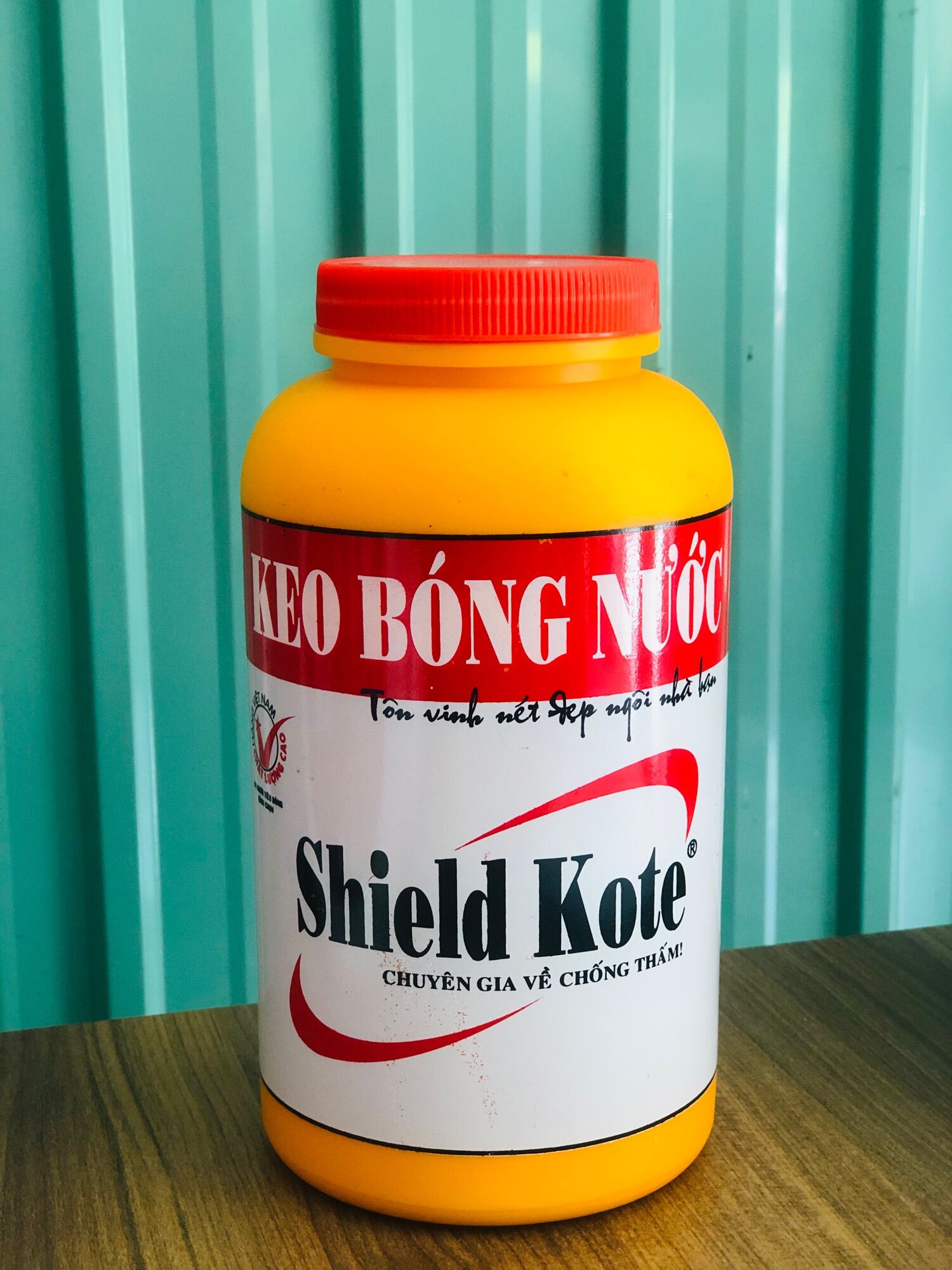 Keo bóng nước Shield Kote 1kg  chuyên gia về chống thấm, tôn vinh nét đẹp ngôi nhà bạn