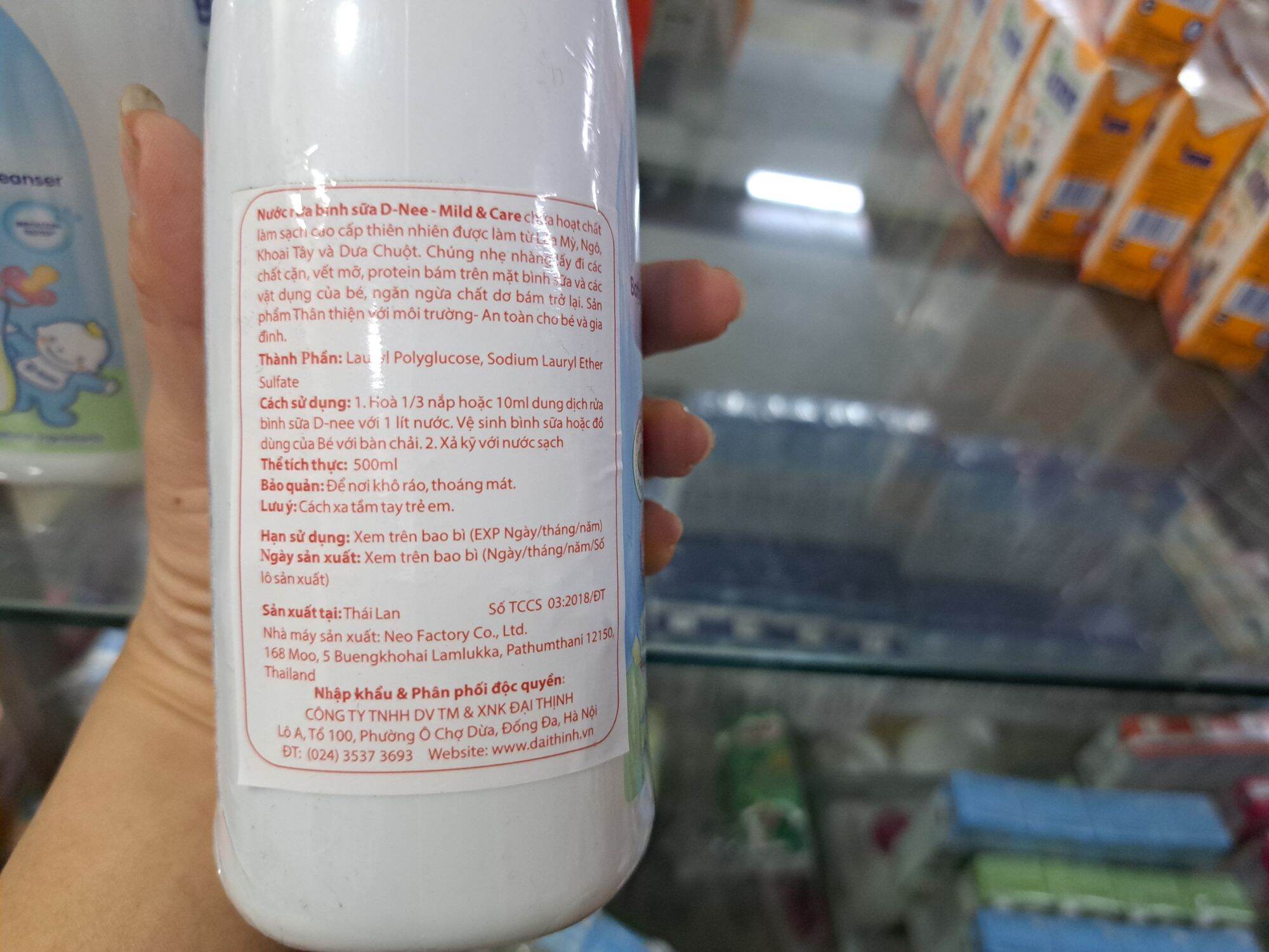 Nước Rửa Bình D-nee dạng chai 500ml