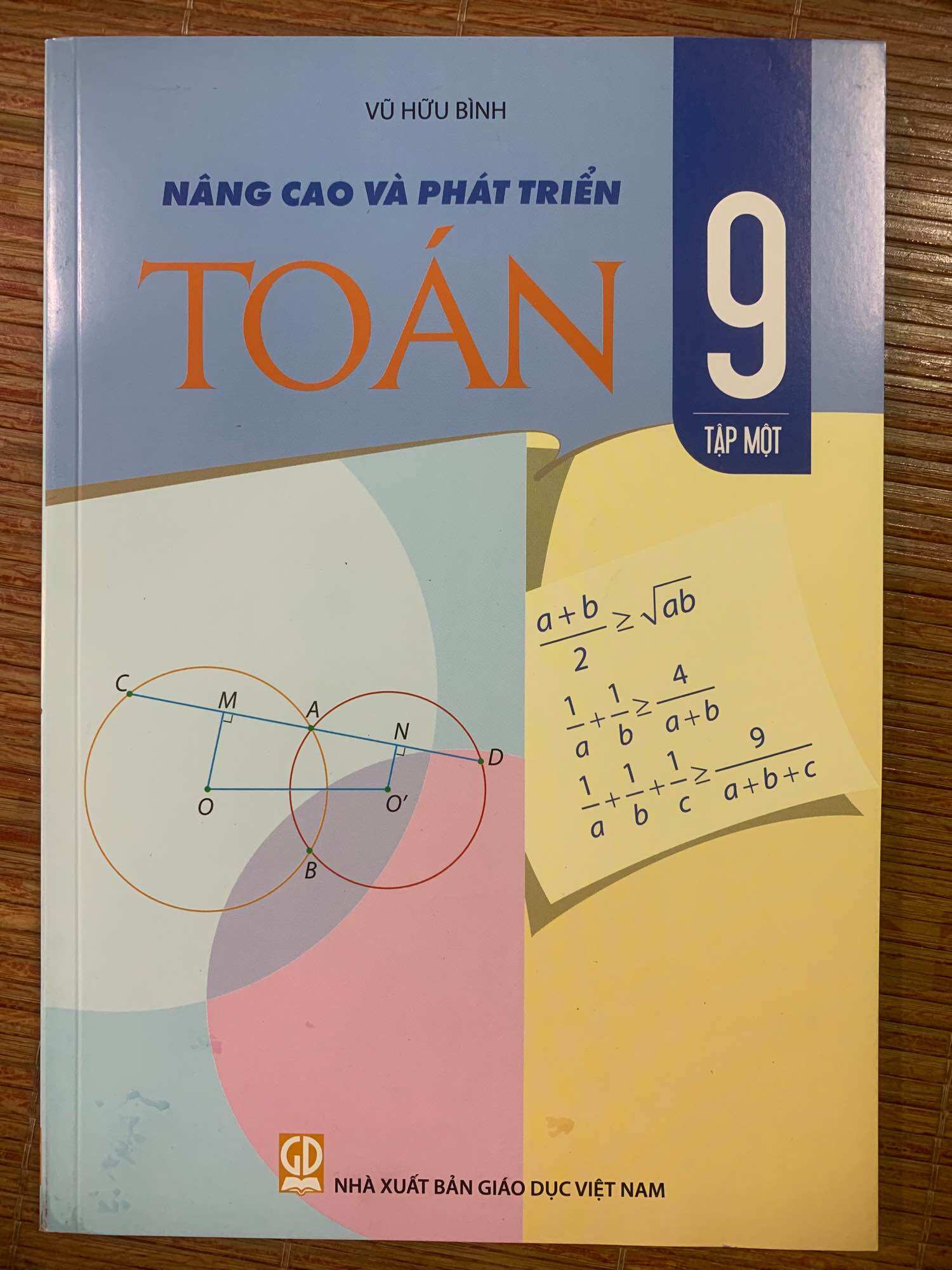 Nâng Cao Và Phát Triển Toán 9 Tập 1