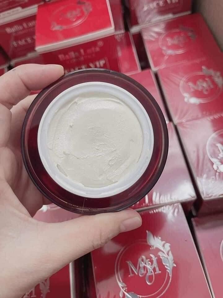 FACE VIP ĐỎ BALLA LUTA