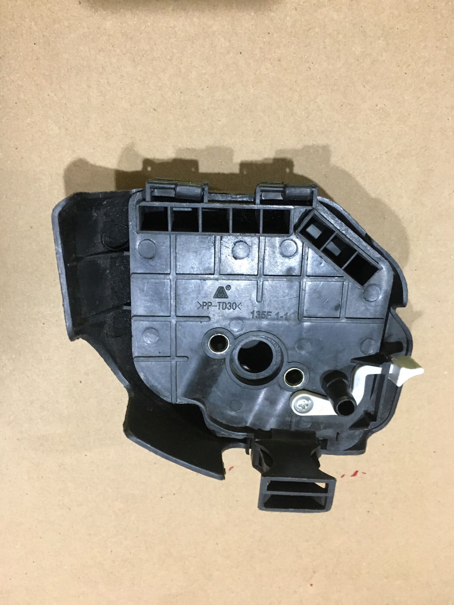 Ốp gió máy cắt cỏ gx25 và gx35