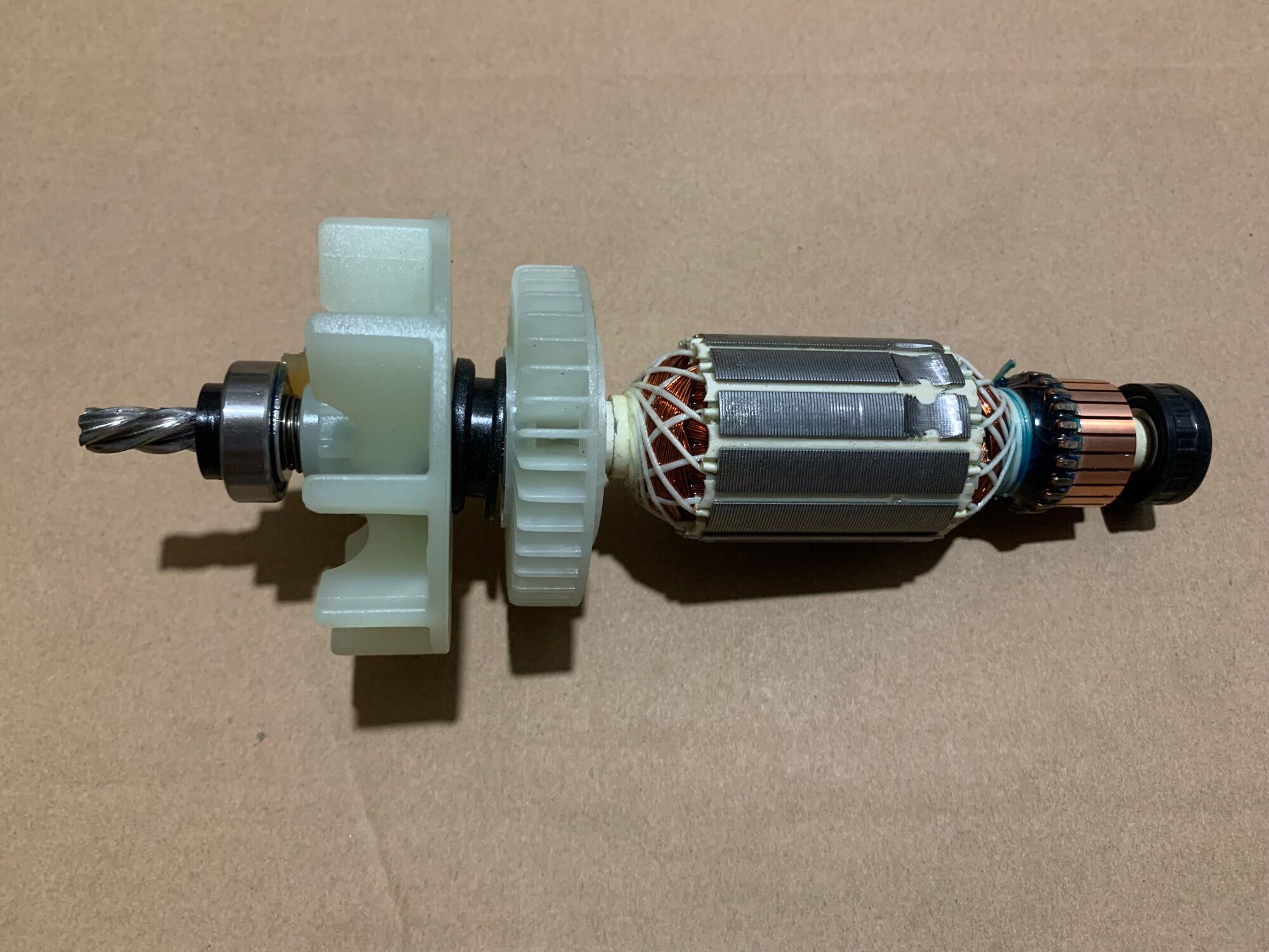 Rotor máy chà tường/ xoa tường 5 răng dấu huyền, dài 183mm lắp các loại máy chà tường/ xoa tường thông dụng
