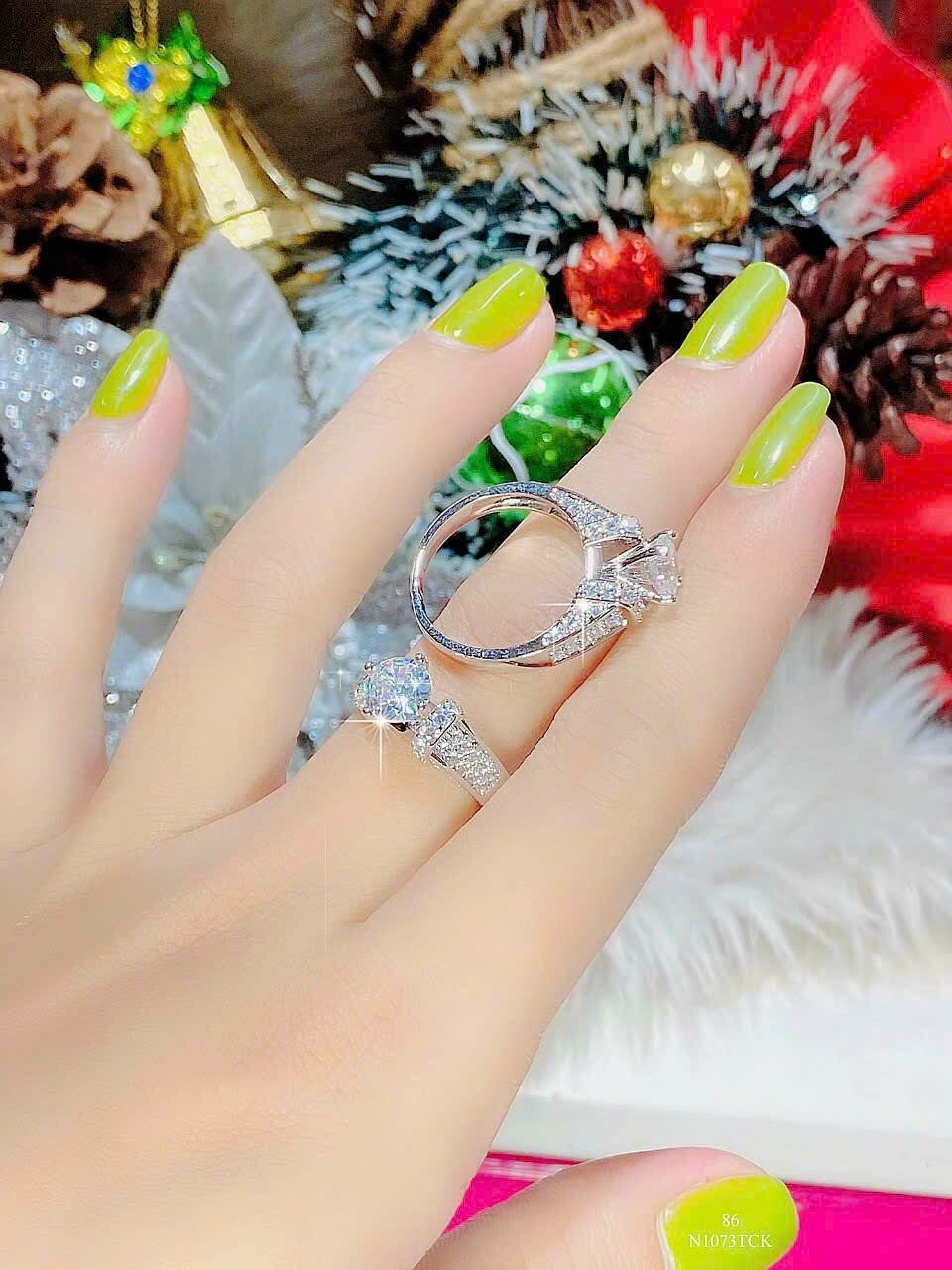 nhẫn đá hột cao cho nữ
