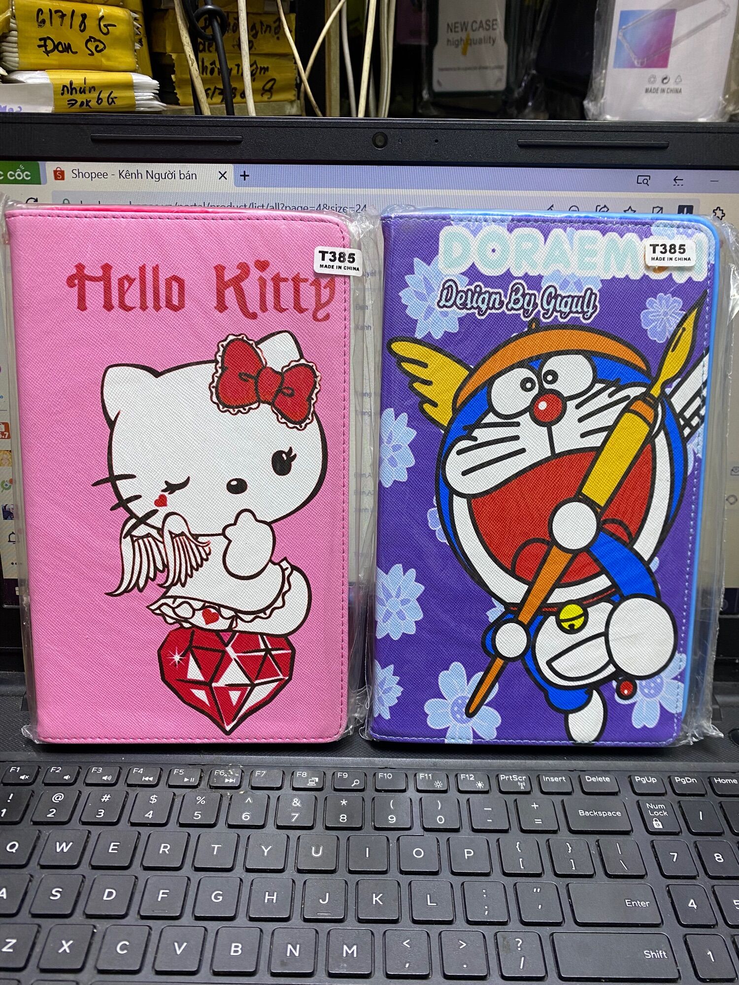 ]Bao da Samsung Tab A8 2020(x200) ,  T285 / Tab A 2017 (T385) A7lite ( T225) A8 (T295) in hình doremon kitty