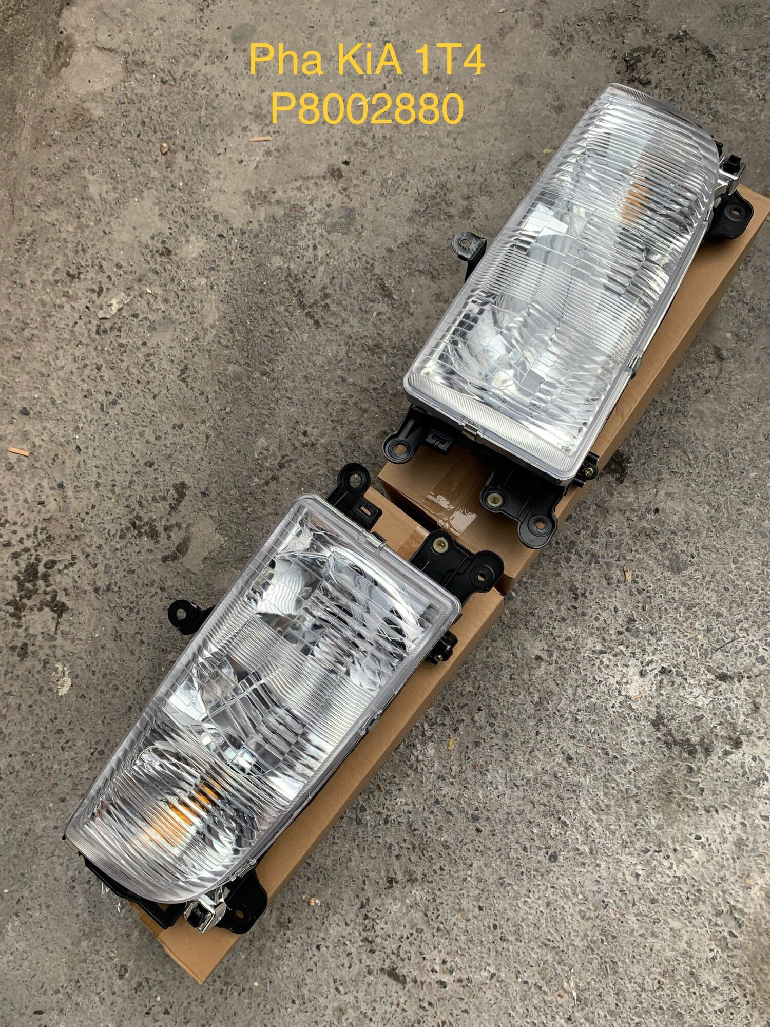 Đèn pha xe tải kia 1,4tấn,kia k3000,pha kia 1.4t