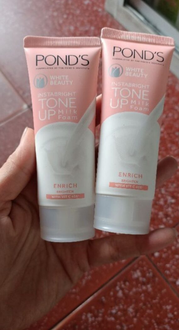 Ponds white beauty sữa rửa mặt dưỡng trắng năng tông