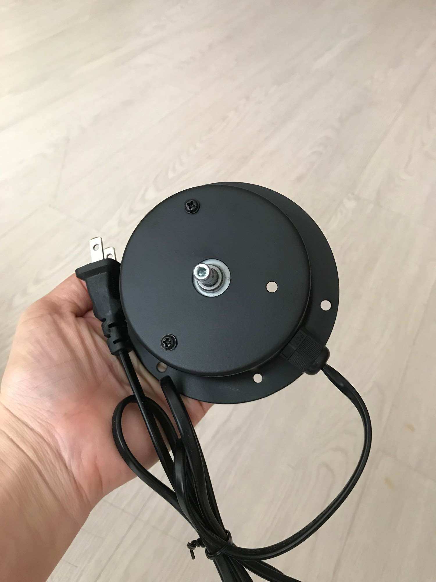 Motor xoay trái châu