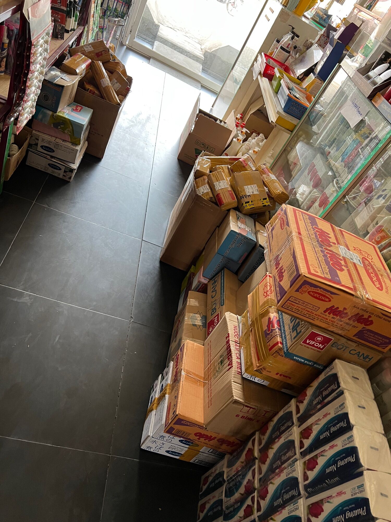 Nước bóng sơn móng mau khô