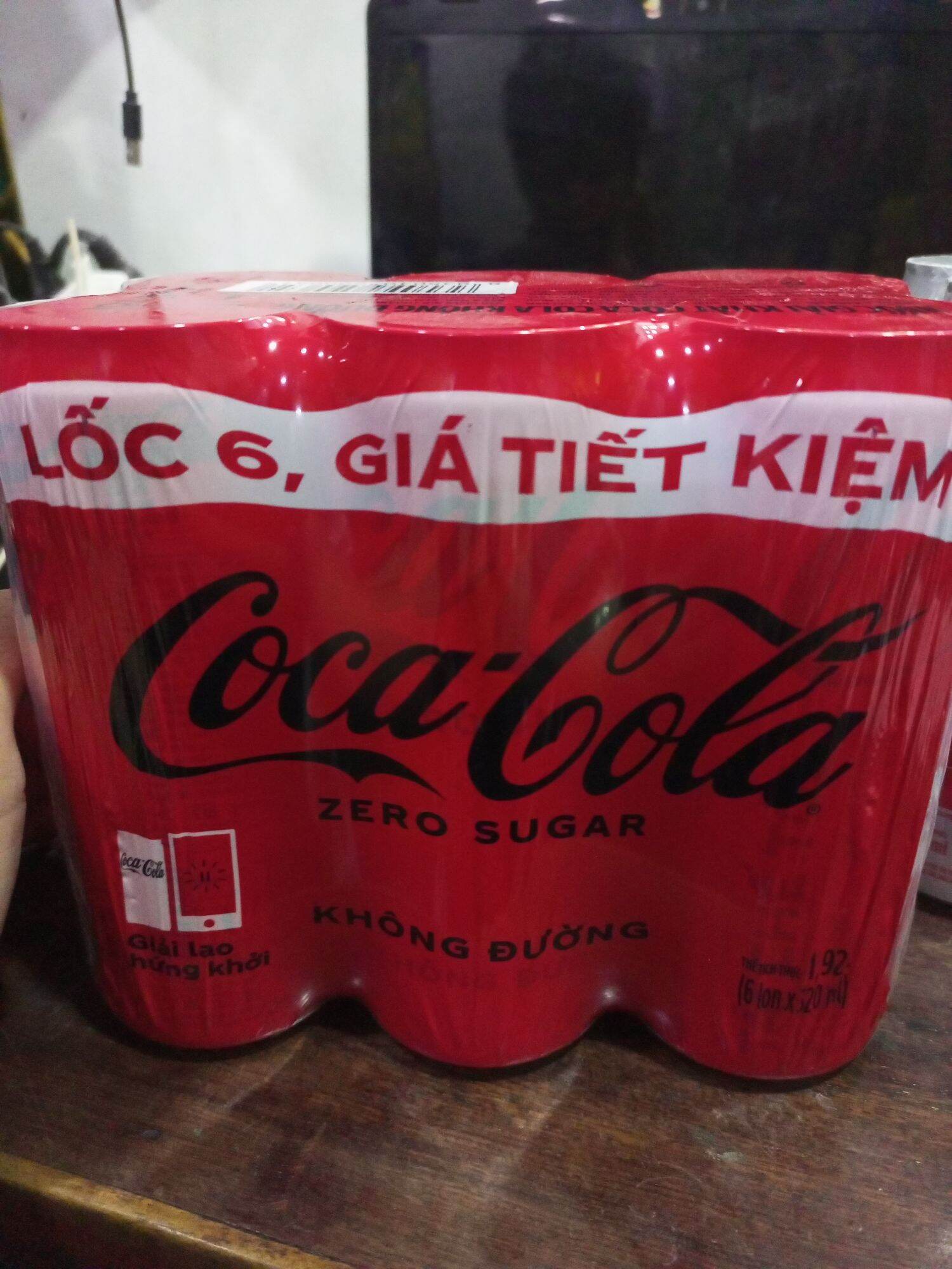 LỐC 6 LON COCACOLA 320ML