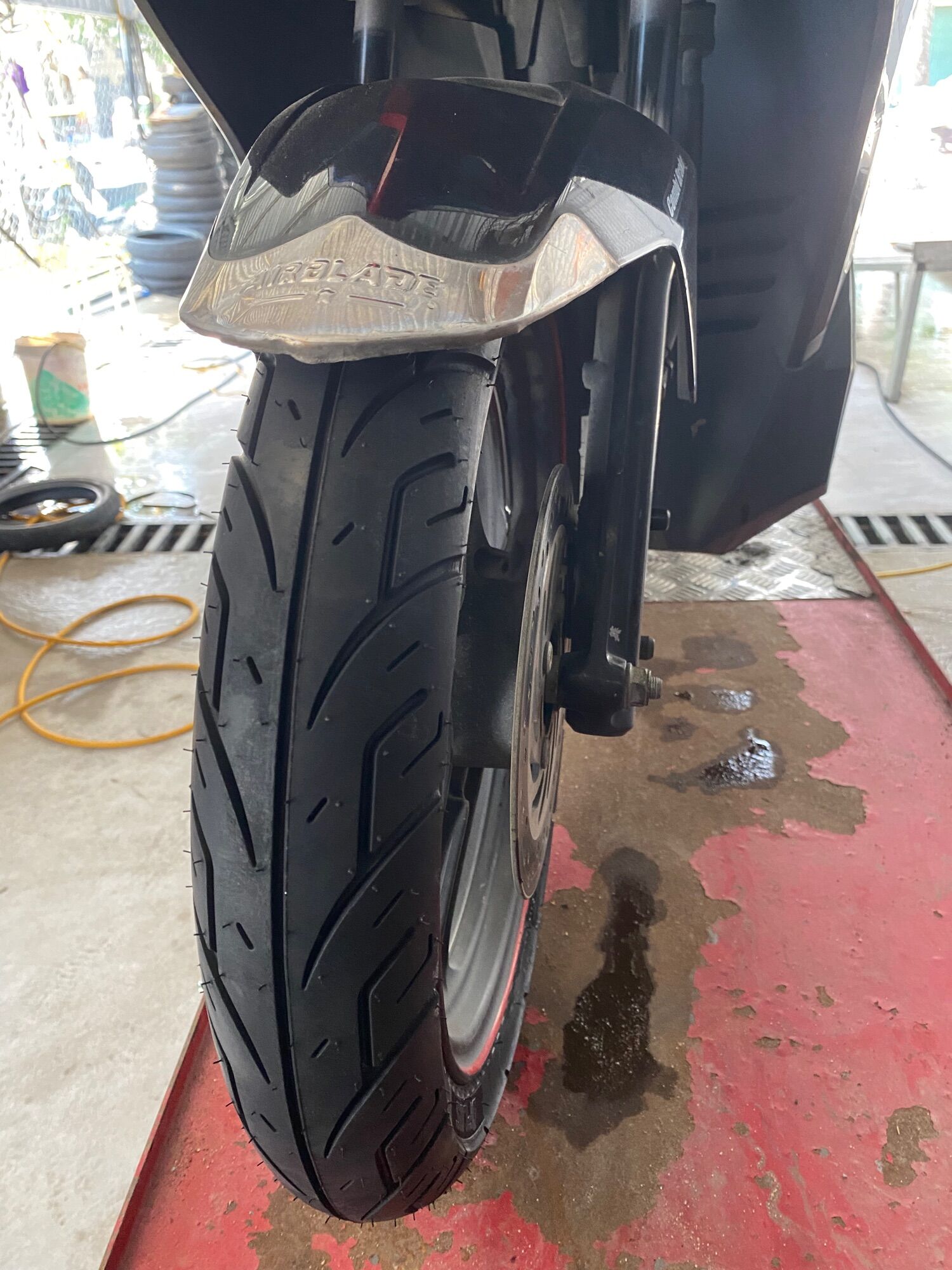 Vỏ (lốp) Honda Airblade, Vision DPlus không ruột