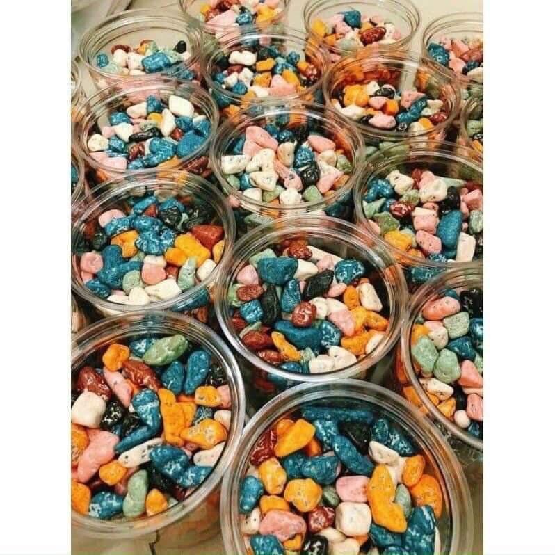 Kẹo sỏi đá đủ màu nhân socola LKM Mart | 300g