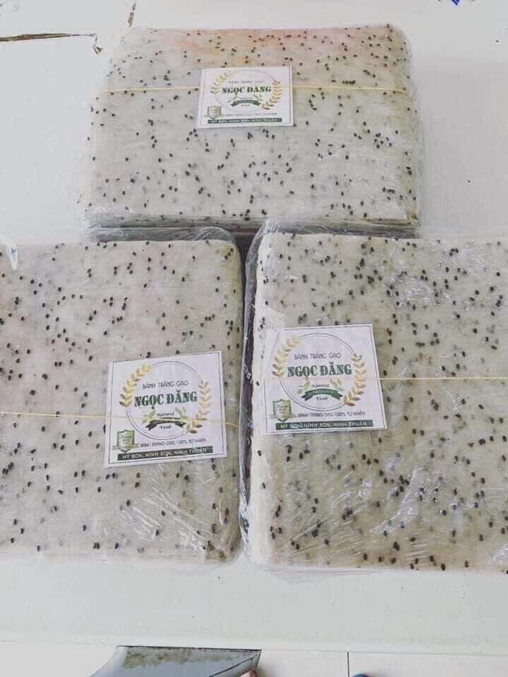 Bánh tráng nhúng mè đen Phan rang xấp hơn 2kg