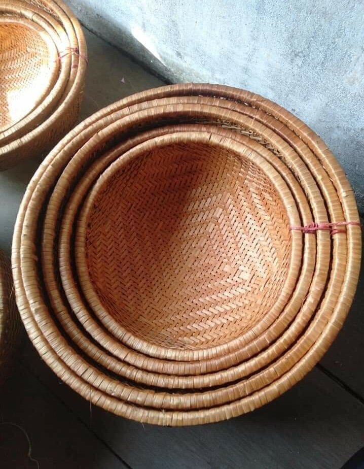 Rổ tre hun khói tự nhiên