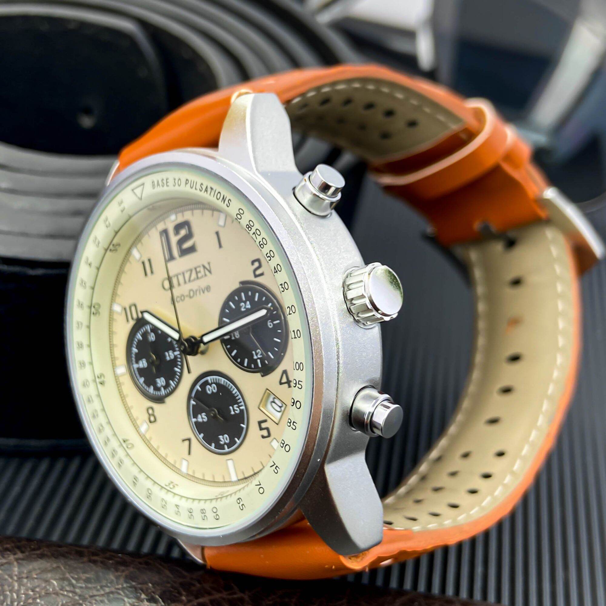 Đồng hồ nam dây da Citizen Choronograp Eco Drive CA4500 16X