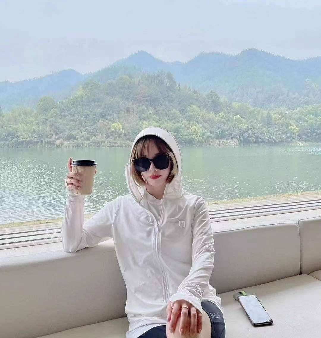 Áo chống nắng dáng ngắn
