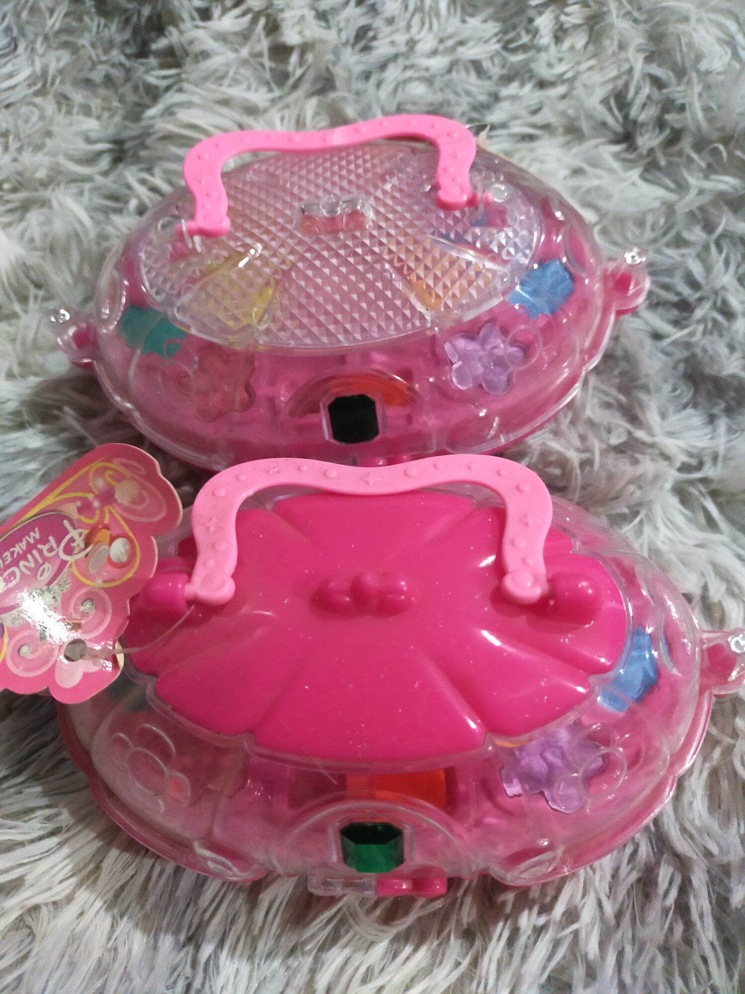 Thanh lý đồ chơi trang điểm cho bé gái