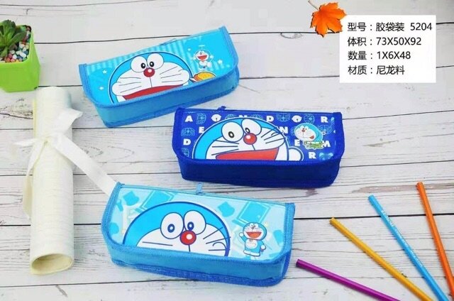 Hộp bút vải hình Doreamon