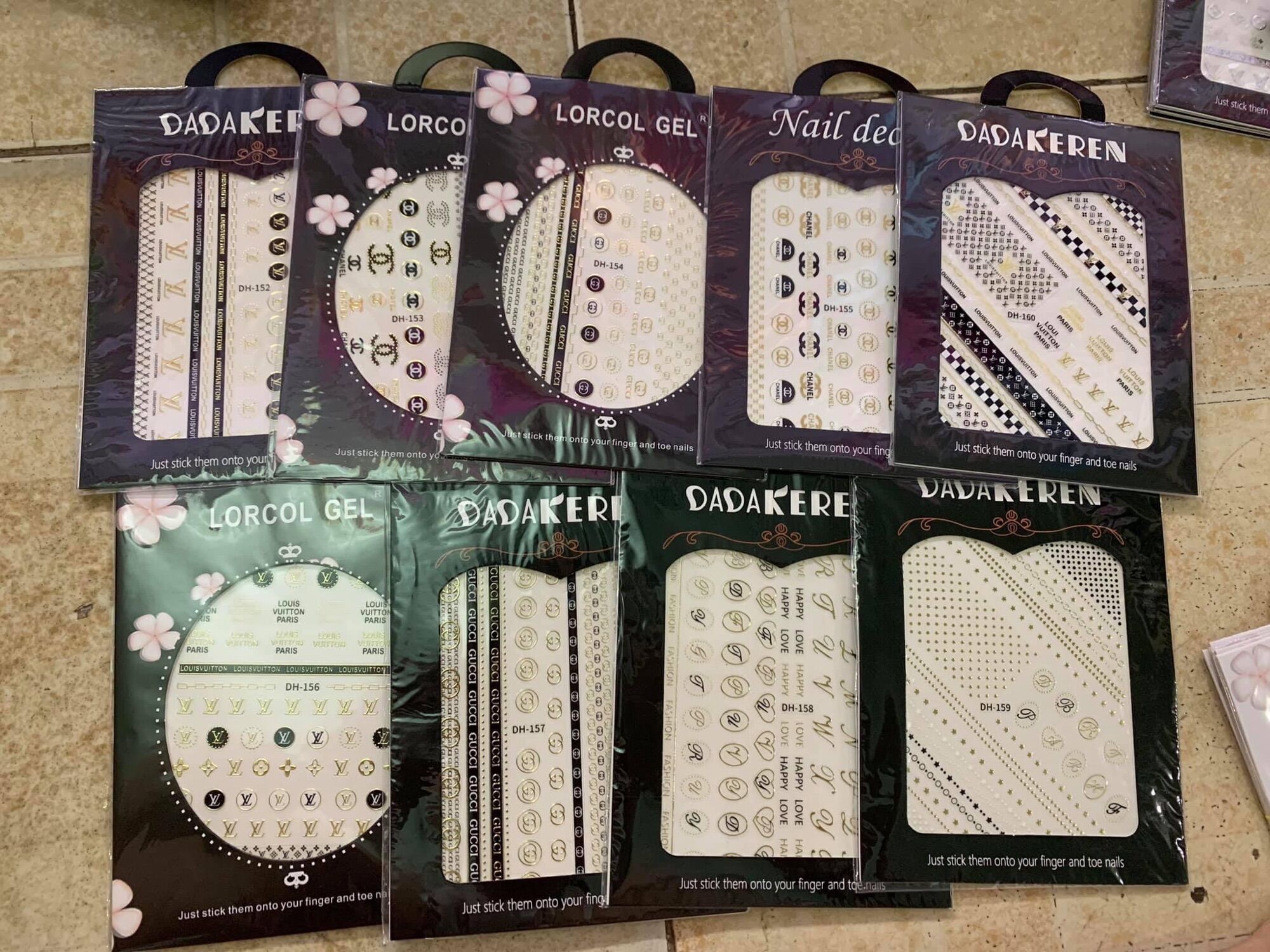 sticker dán móng mẫu chữ 1