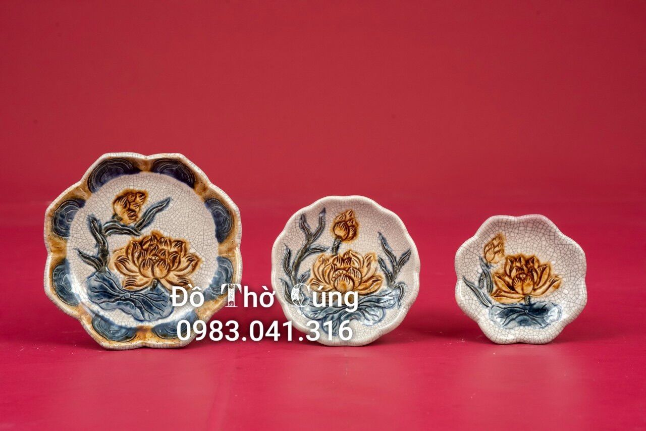 Chân Kê nến men rạn đắp nổi cao cấp