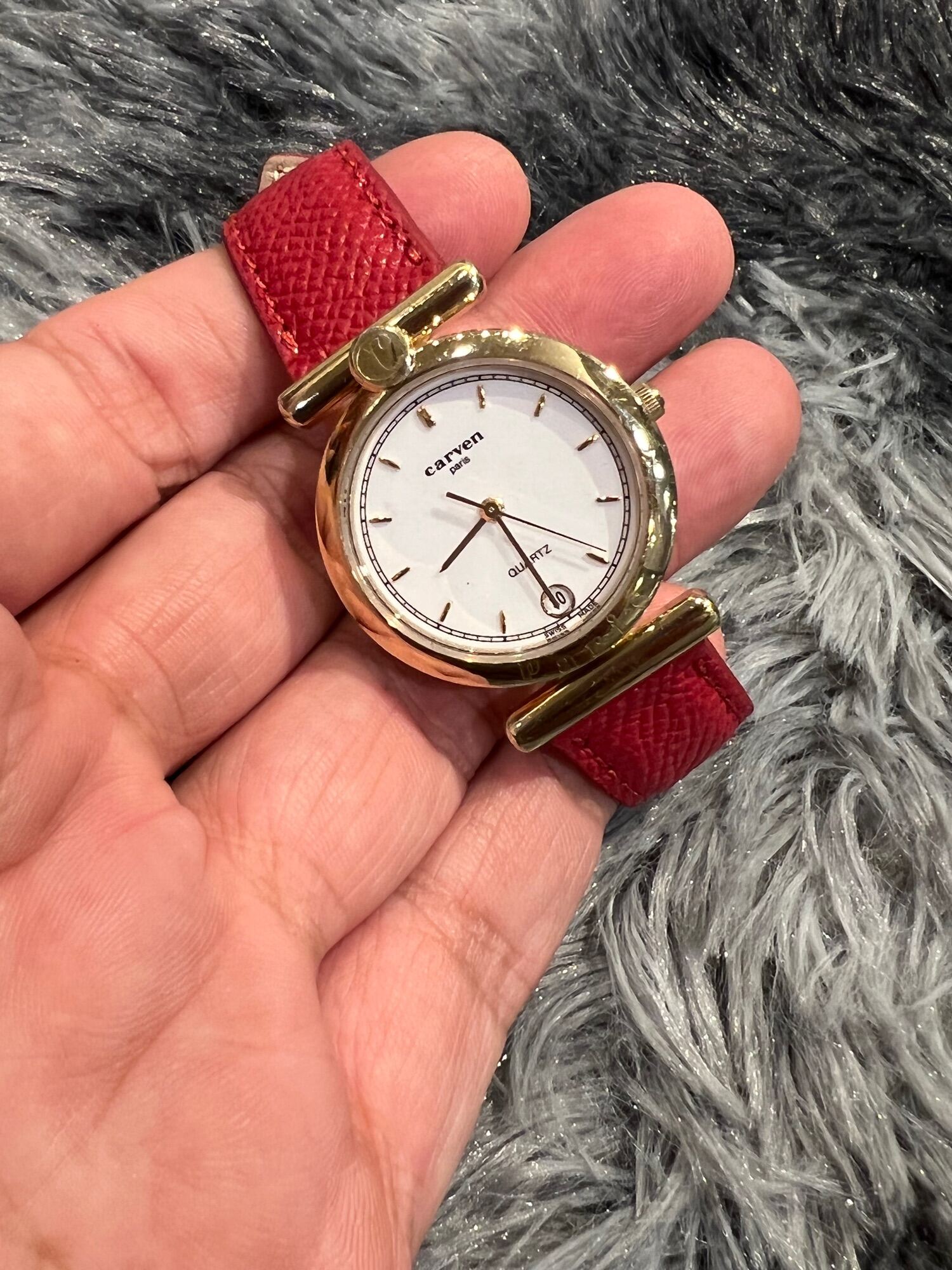 Carven bọc vàng 18K