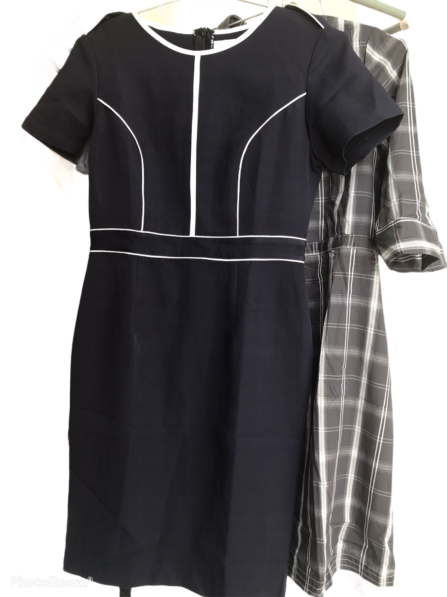 Đầm kiểu nữ kẻ sọc trắng size S