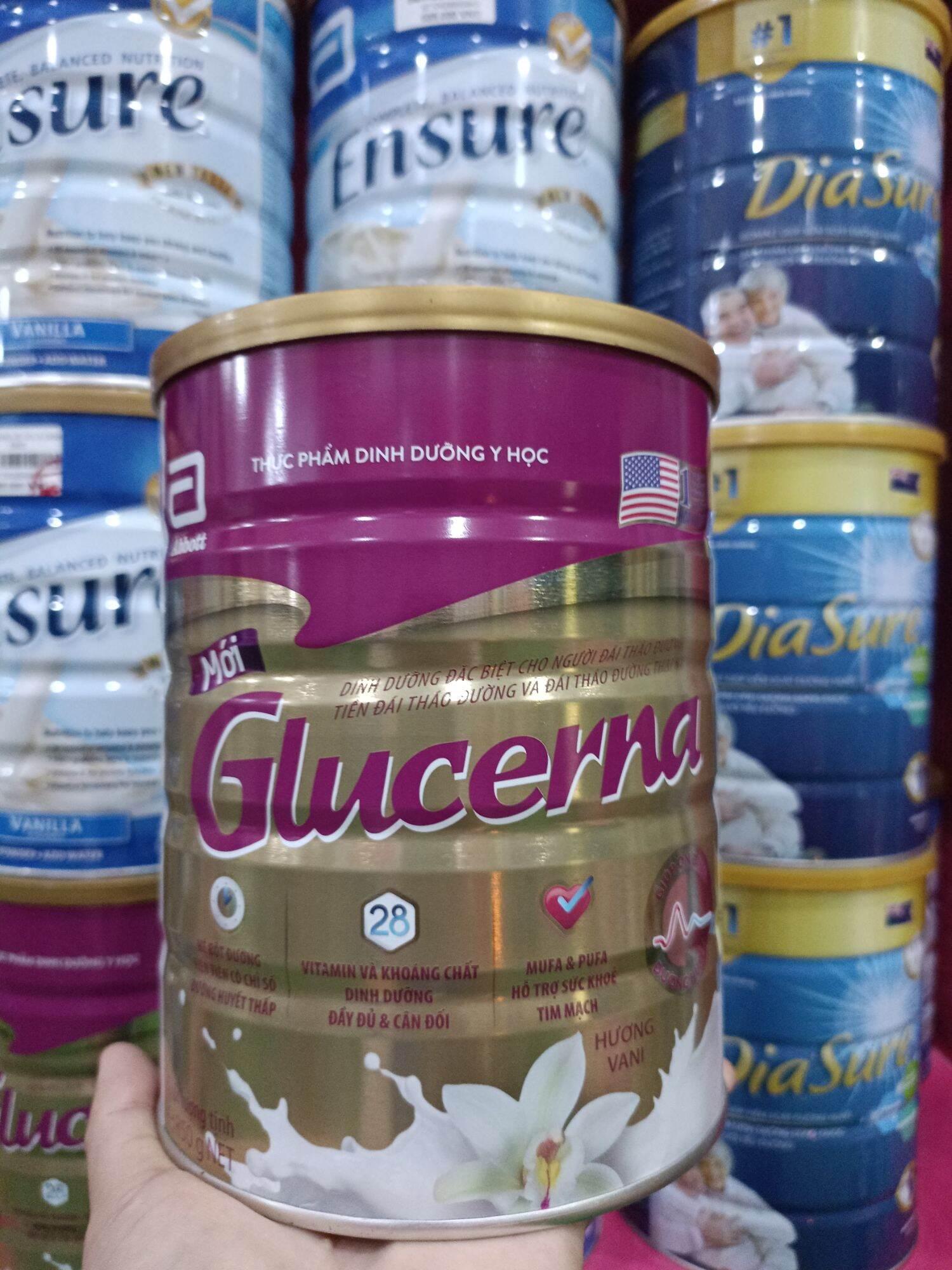 Sữa bột Abbott Glucerna bổ sung vitamin, khoáng chất cho người tiểu đường (850g)