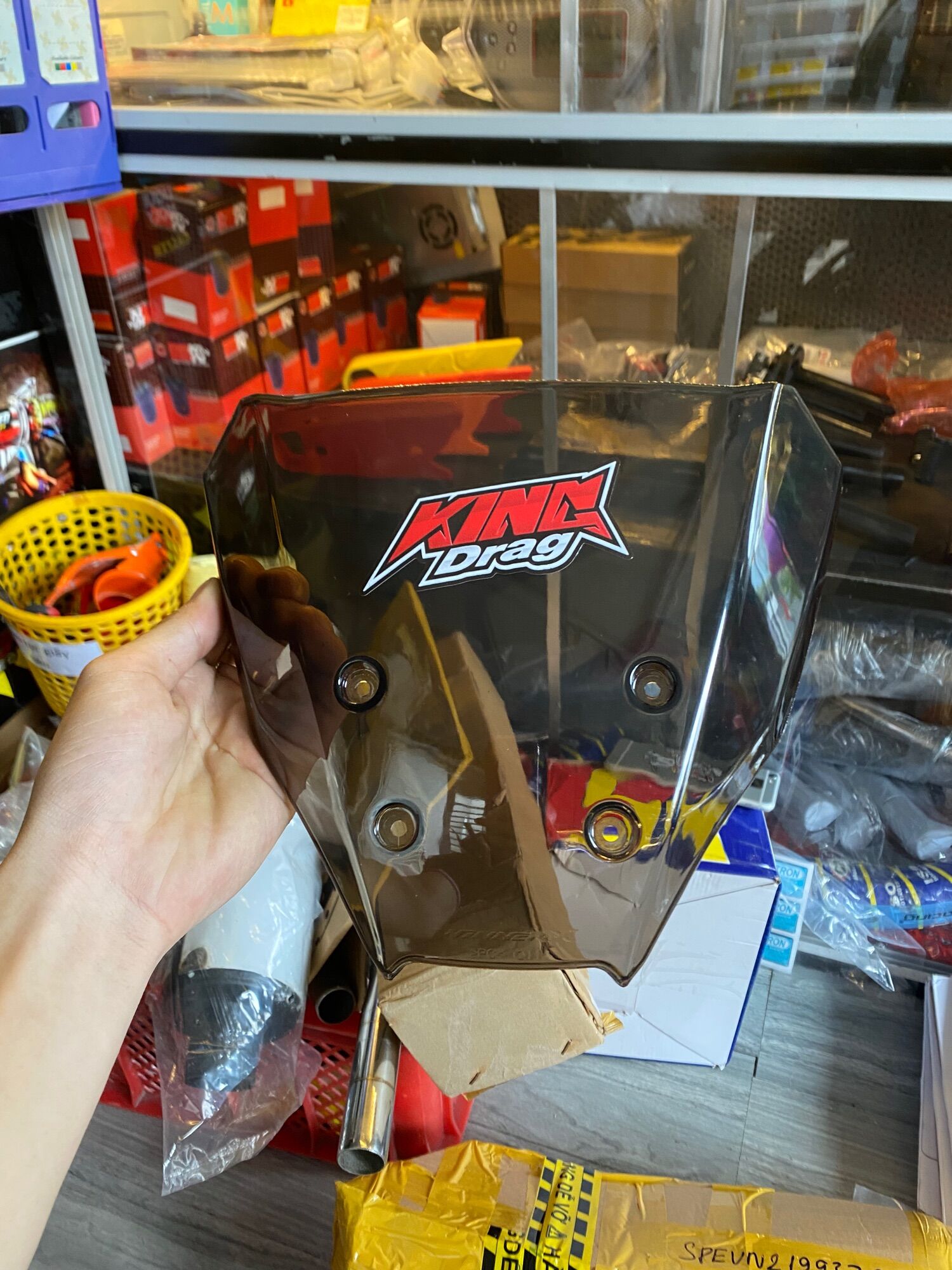 Mão kingdrag màu khói gắn winner x