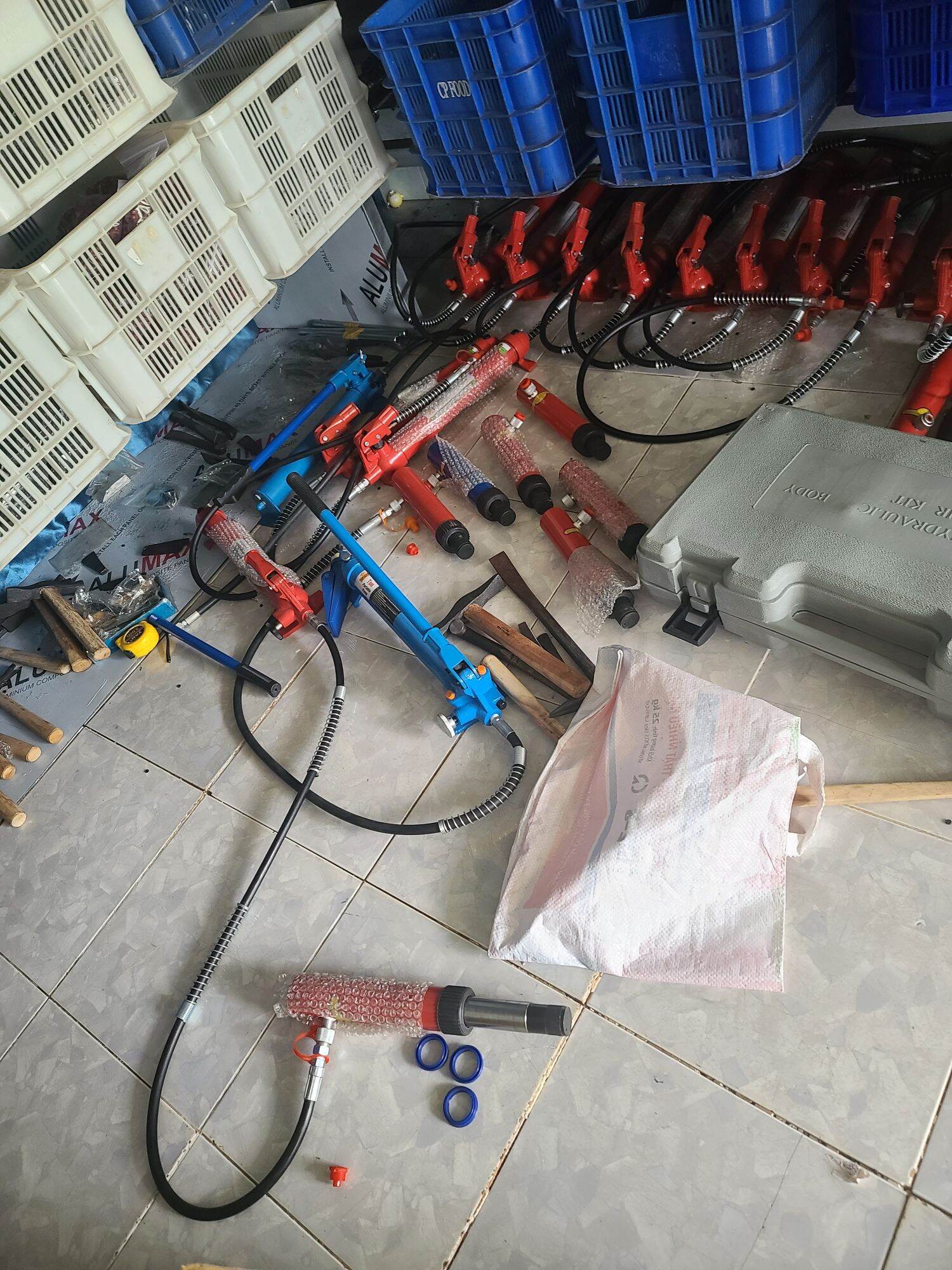 bơm thủy lực nắn khung ô tô 10 tấn