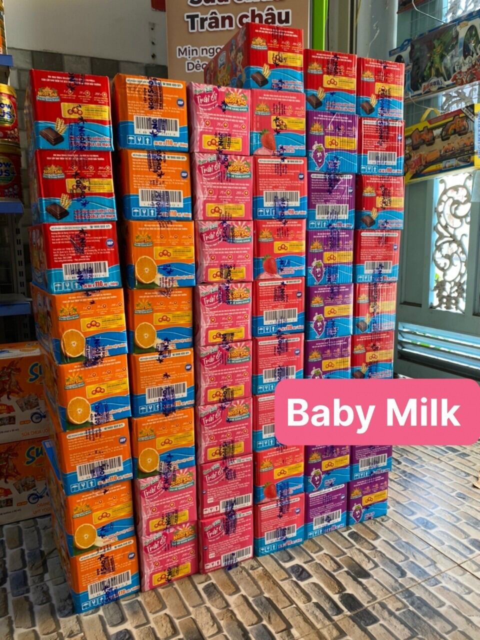 Thùng Sữa Kun 24 Bịch Đủ Vị Ổi, Nho, Cam, Dâu, Socola