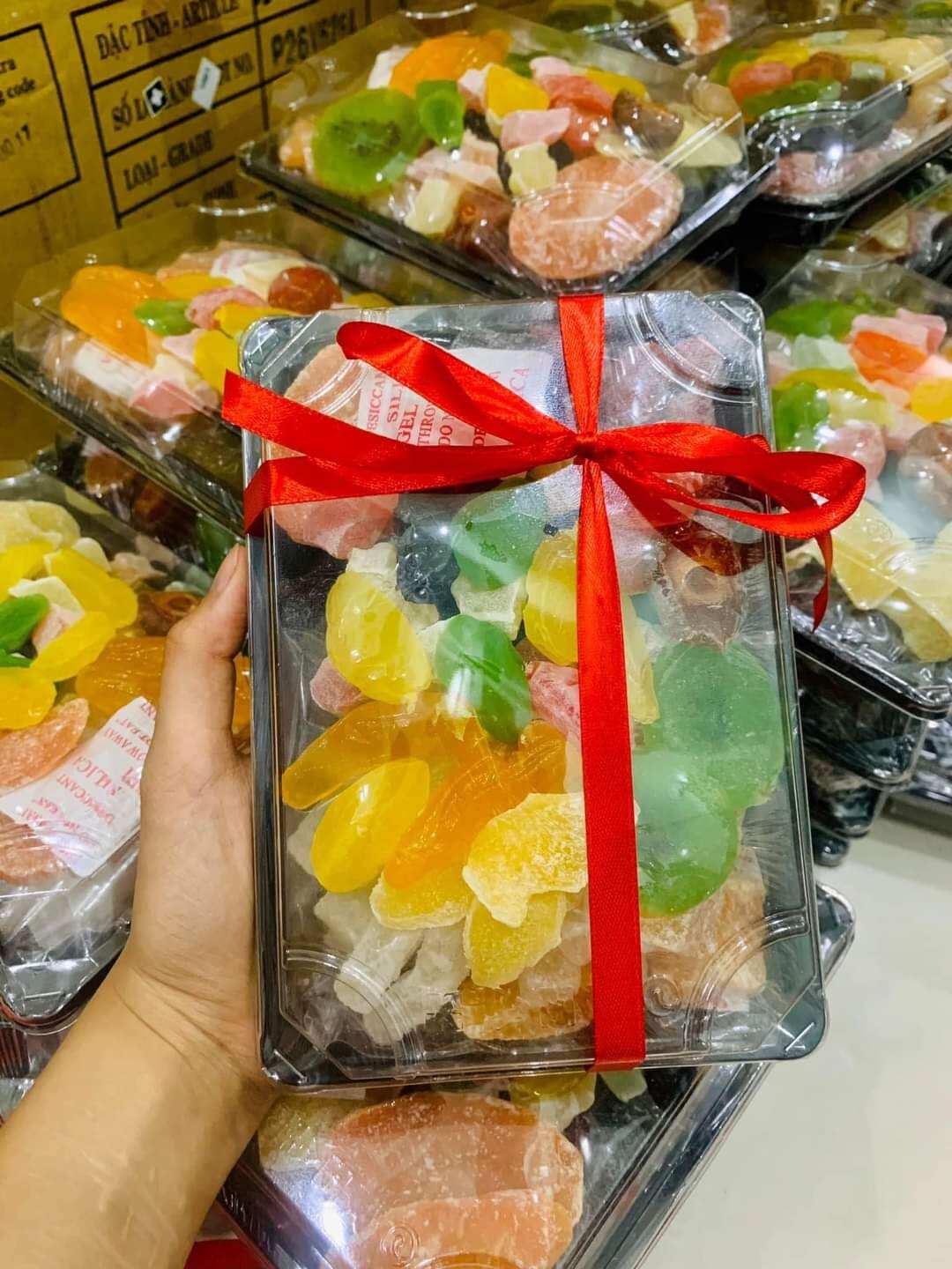 Hộp mứt Tết 10 loại mứt 500g