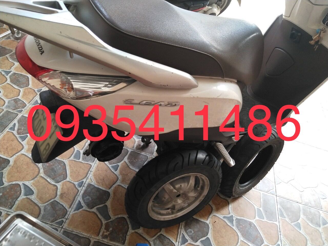 1 cặp Vỏ ( Lốp ) Xe Ga Lead