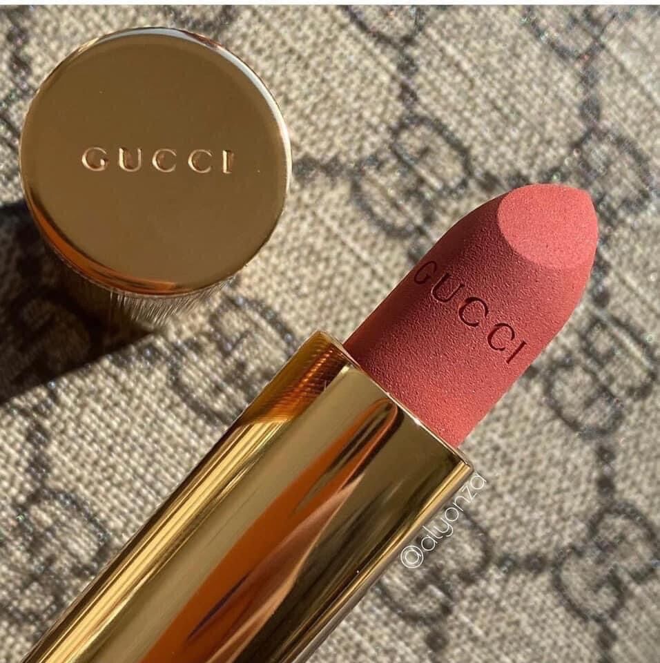 Son gucci 208 hồng cam đất