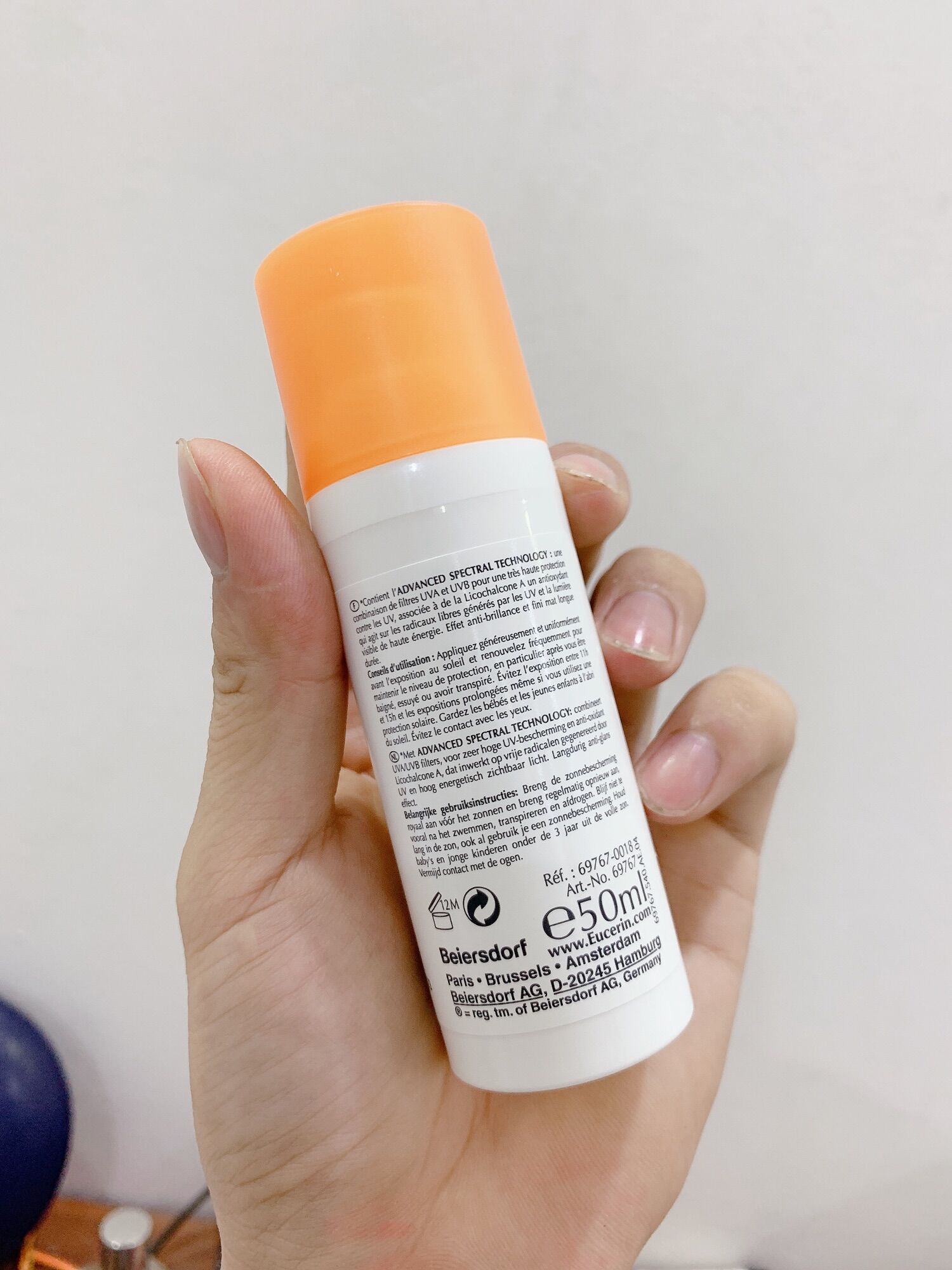 Kem chống nắng Eucerin Oil Control Dry Touch 50ml