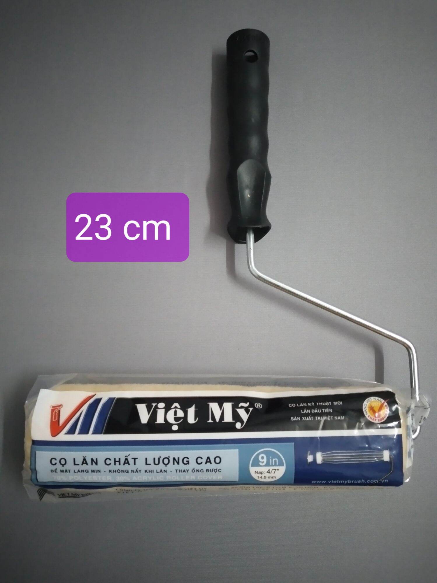 cọ lăn Việt Mỹ có 4 size, sản phẩm là 1 cây