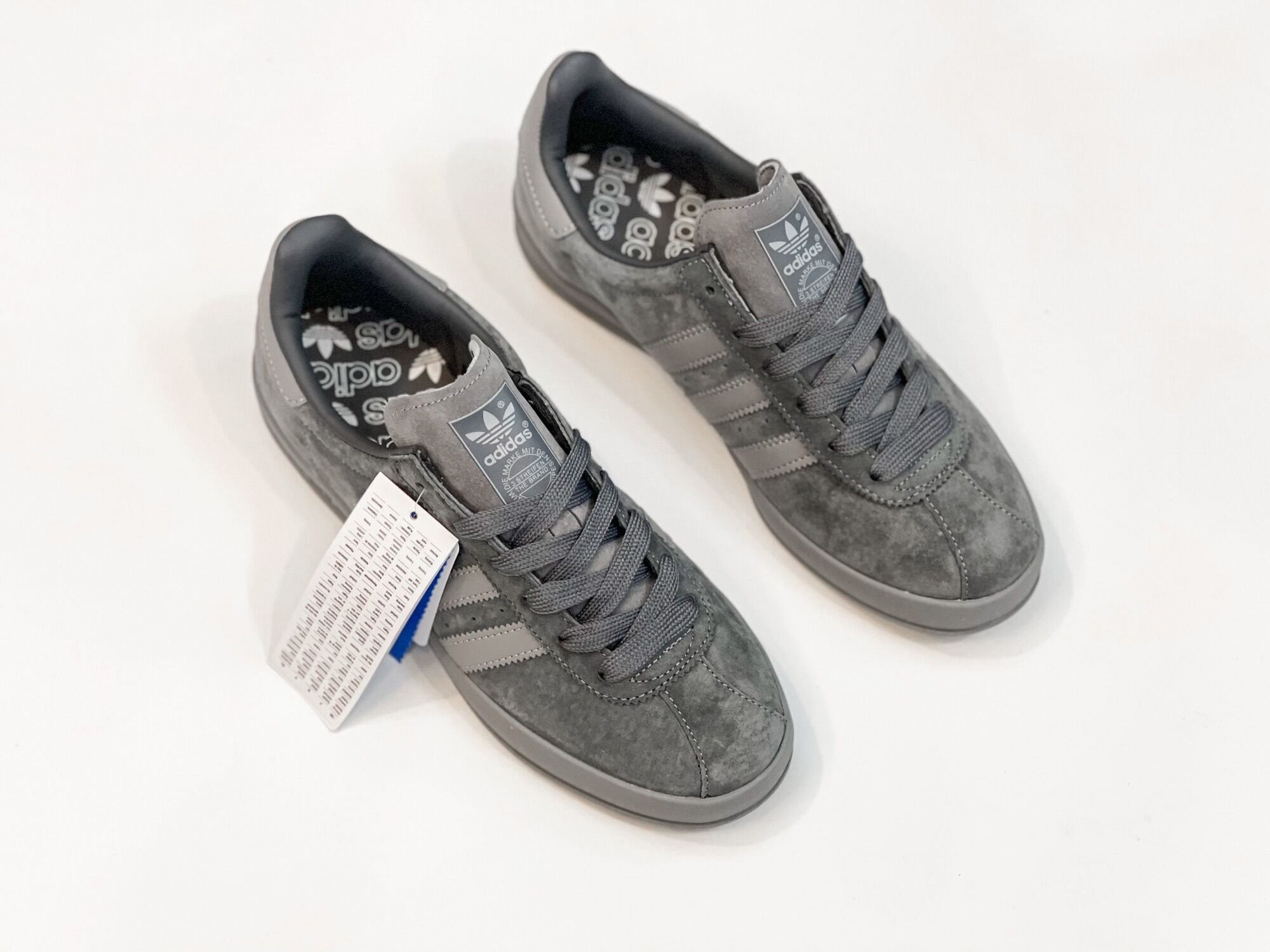 [HCM]Giày Sneakers nam da lộn cao cấp êm nhẹ (xám chuột)