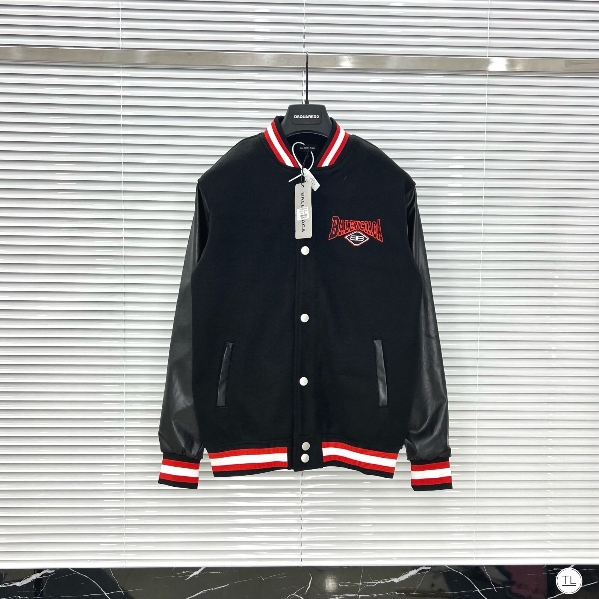 Áo Khoác Bomber BAlenciaga Tay Da