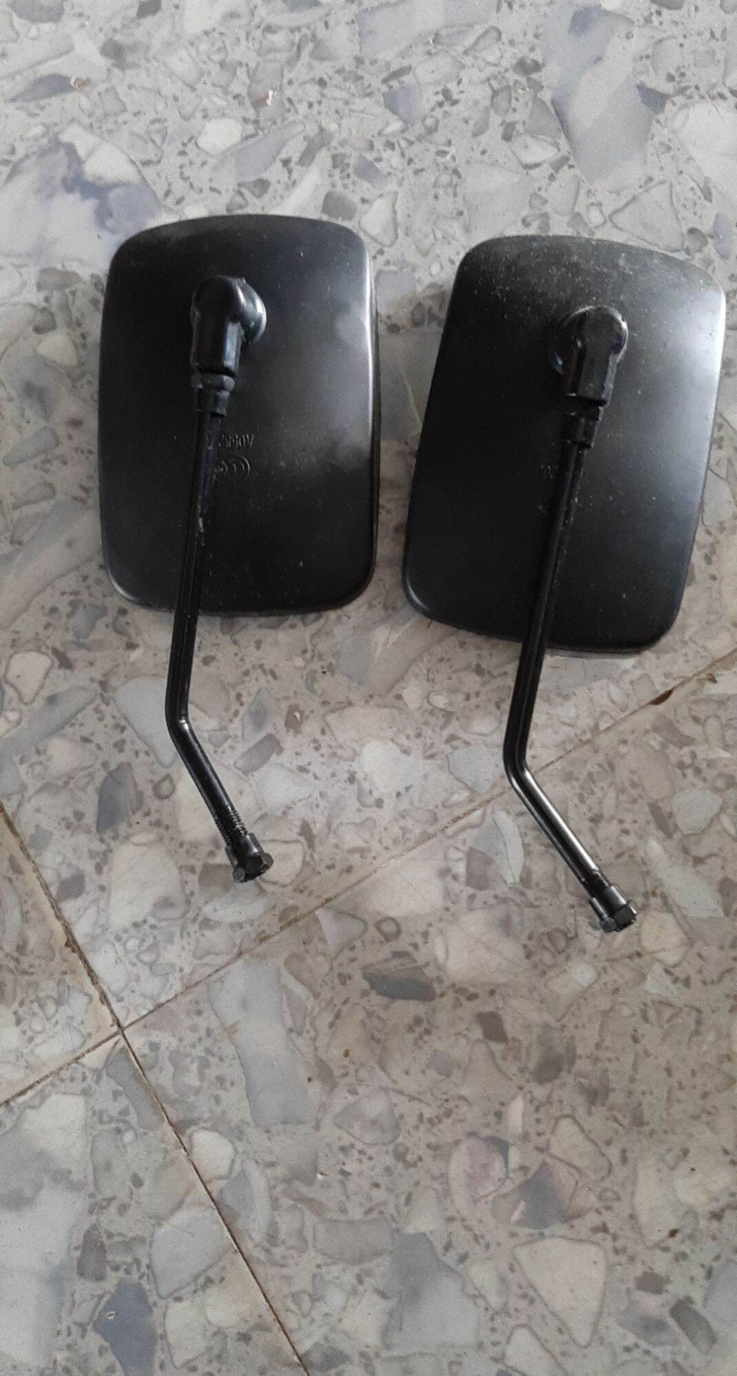 2 kiếng ghi đông xe 3 bánh